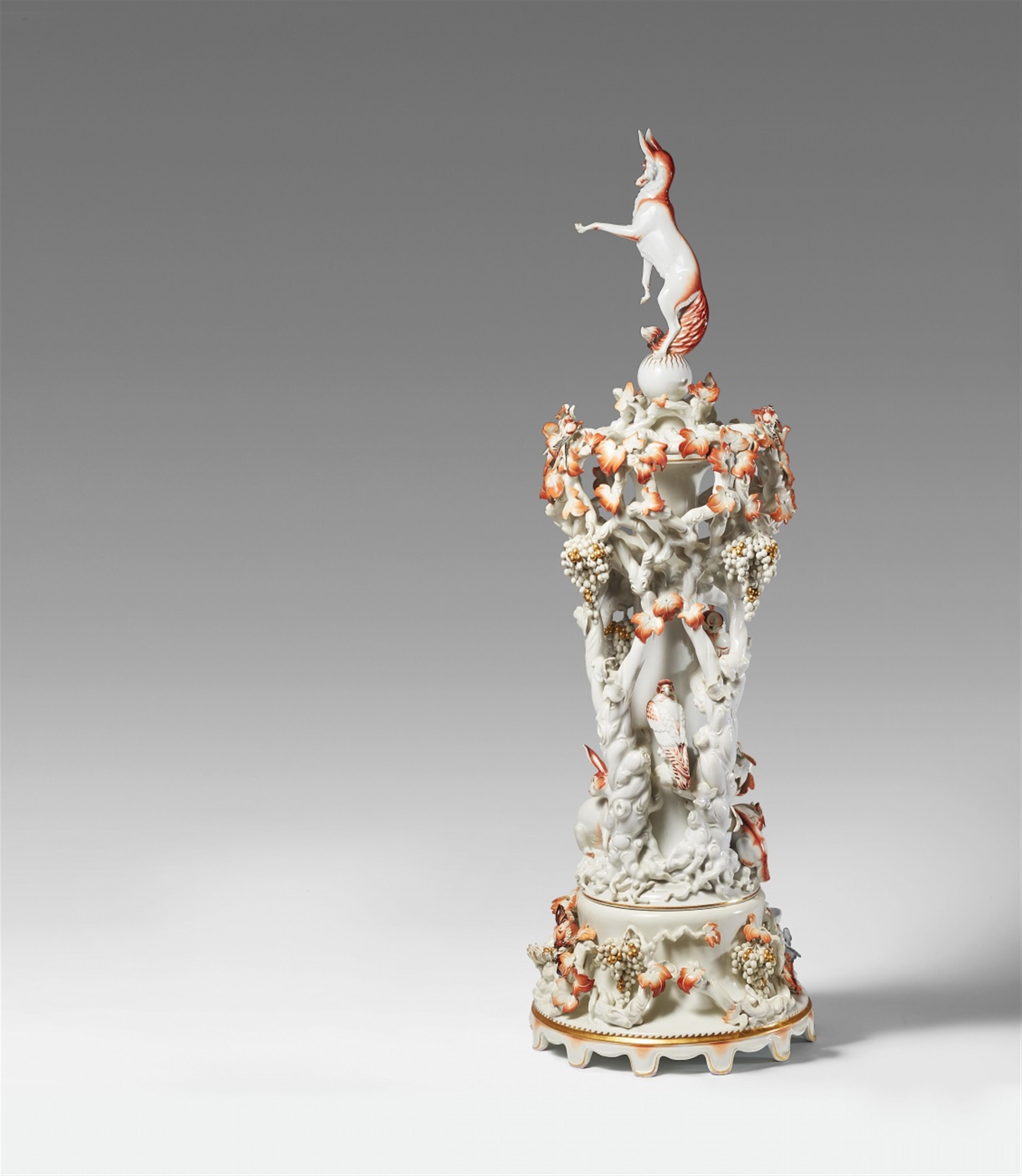 A Meissen porcelain "milieu de table" with figures from the "Reineke Fuchs" centrepiece - image-2