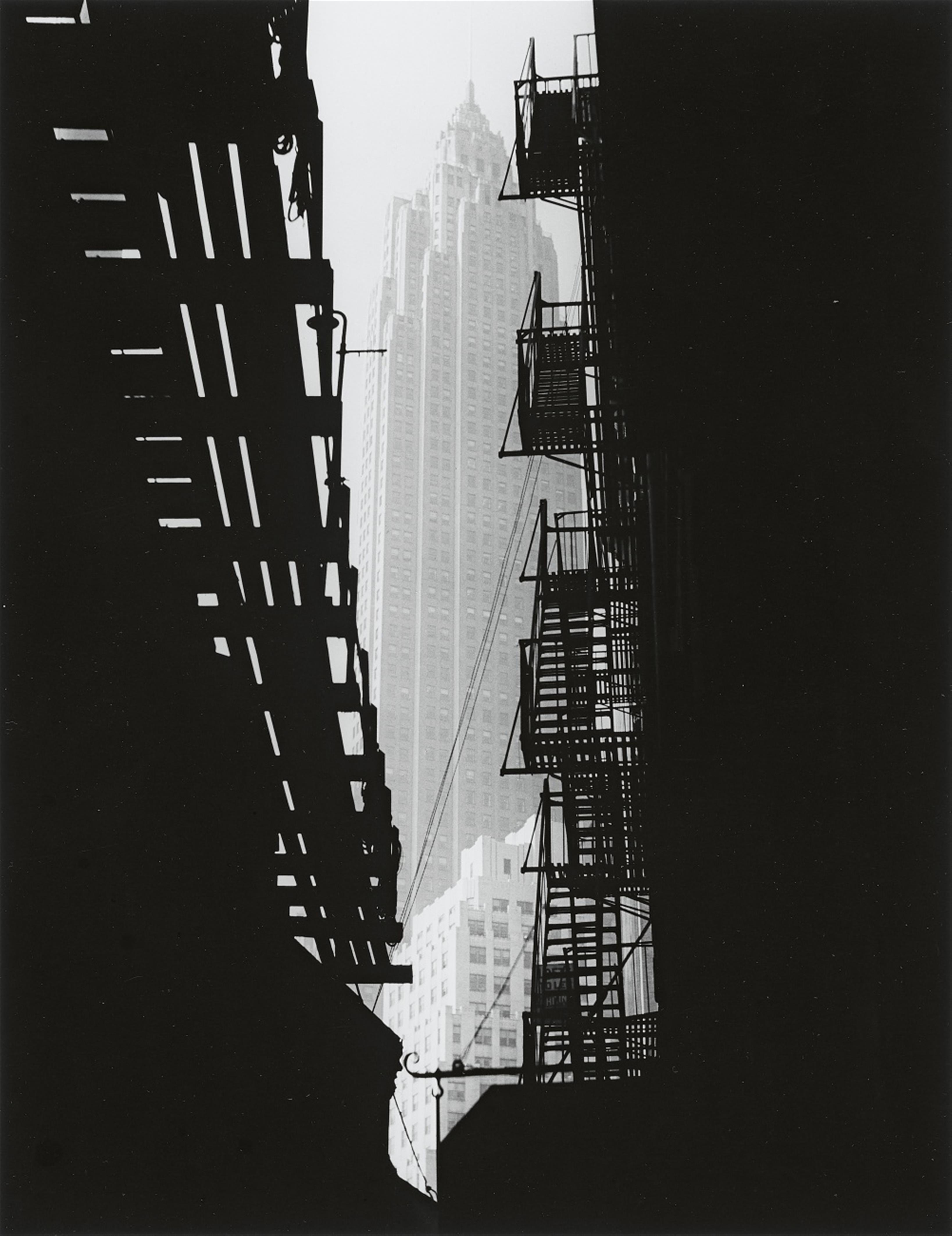 Andreas Feininger - Cities service building on Pine Street, New York - image-1