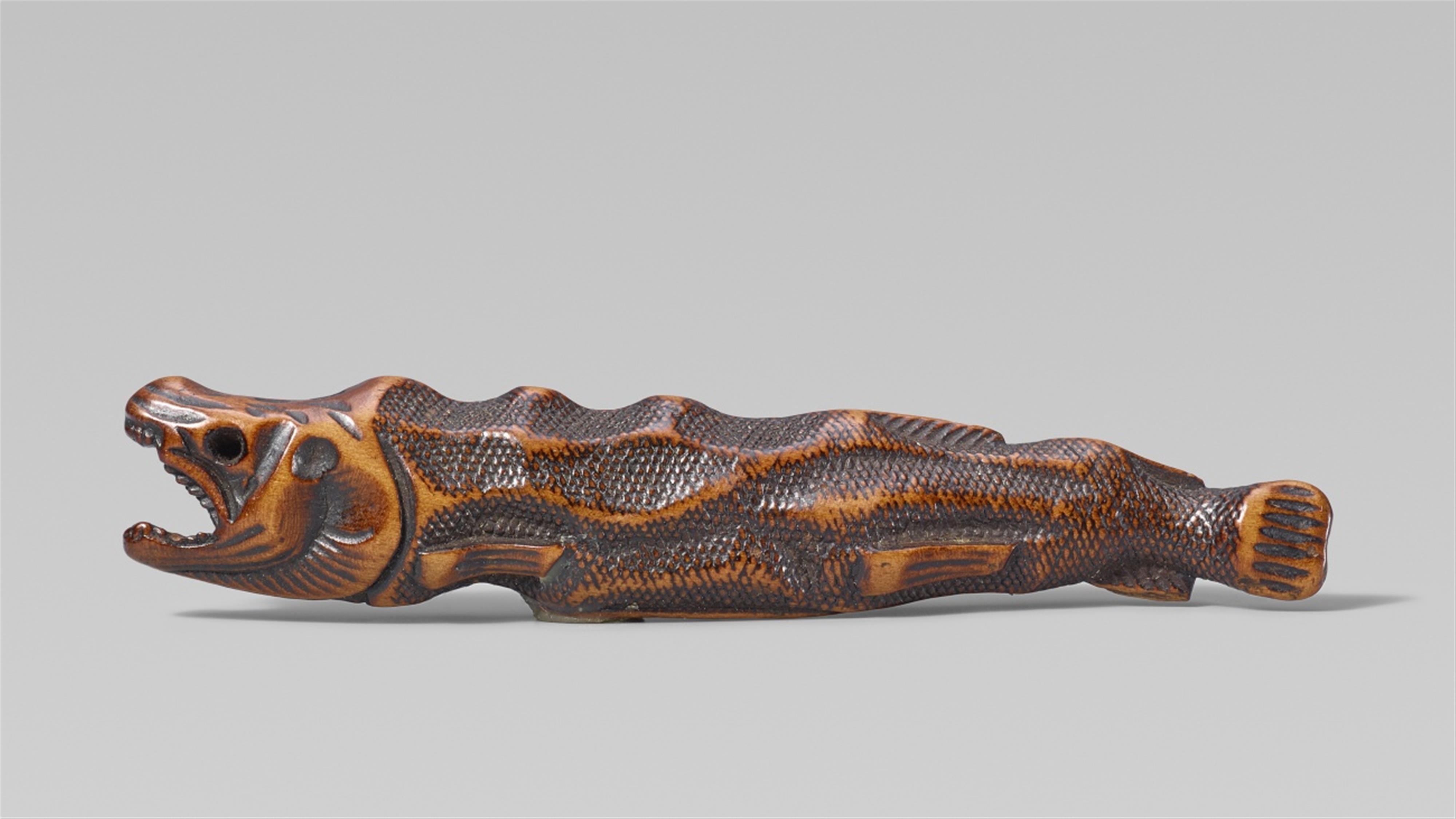 A good boxwood netsuke of a dried salmon. First half 19th century - image-1