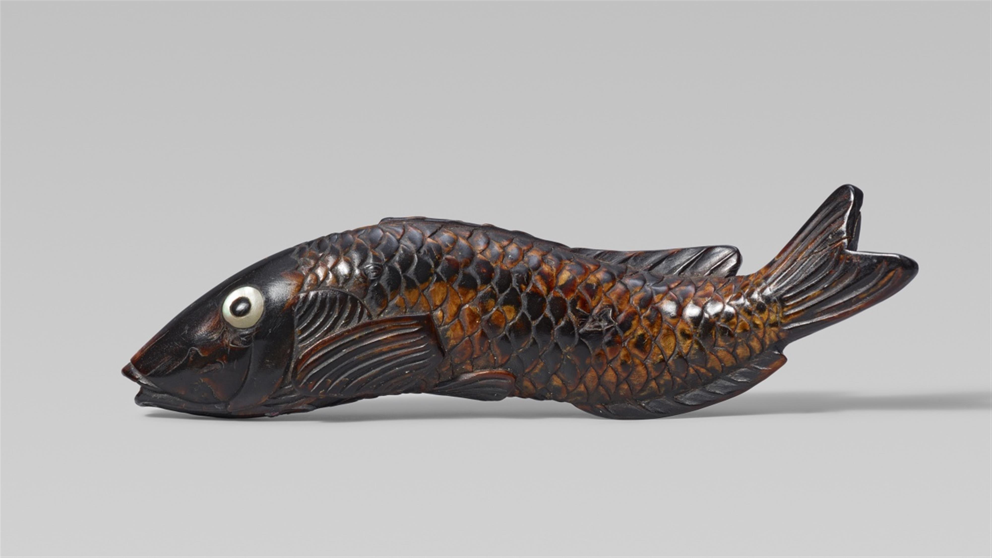 A fine and rare umimatsu netsuke of a fish, probably a carp. 19th century - image-1
