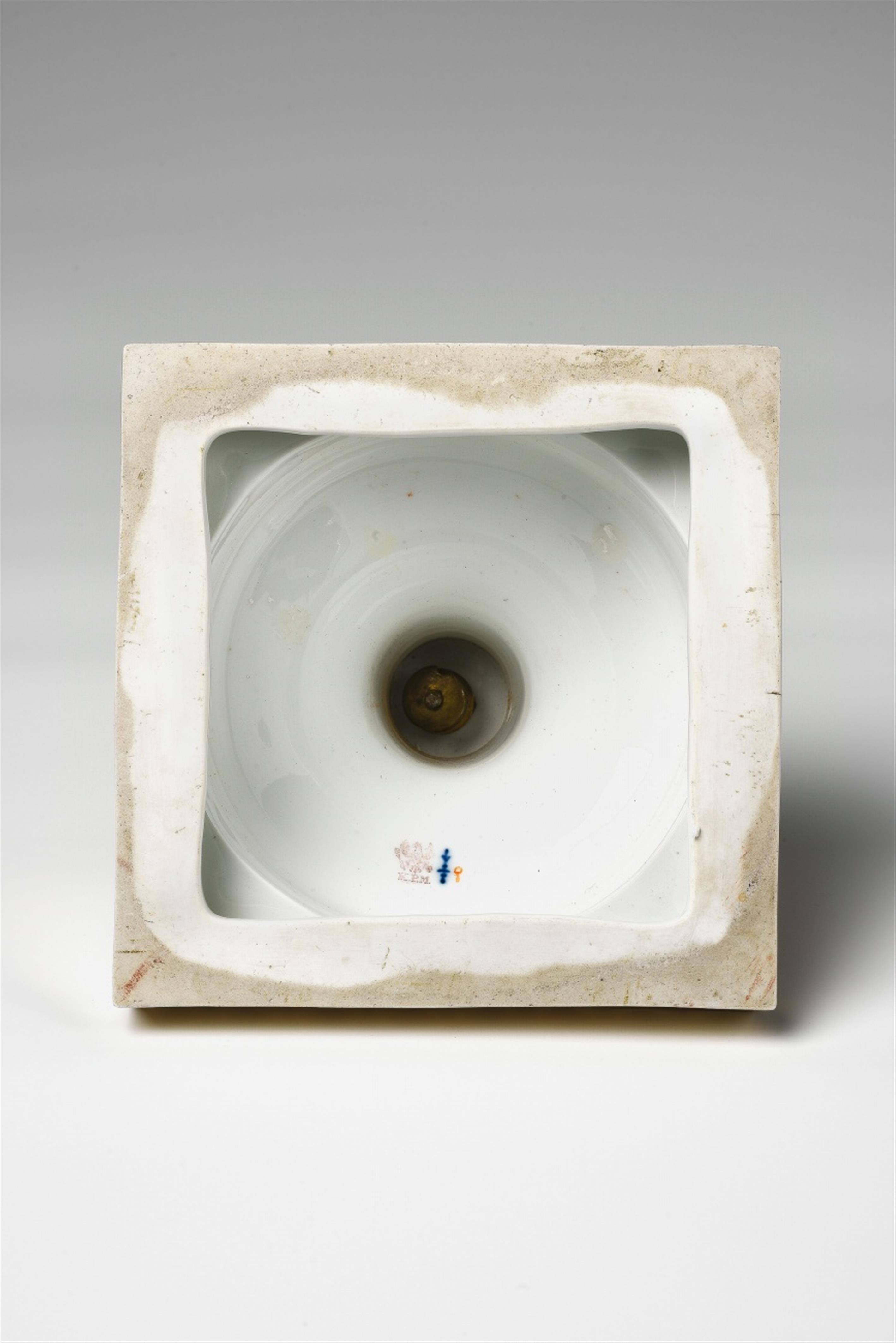 A Berlin KPM porcelain urn with views of Potsdam - image-4