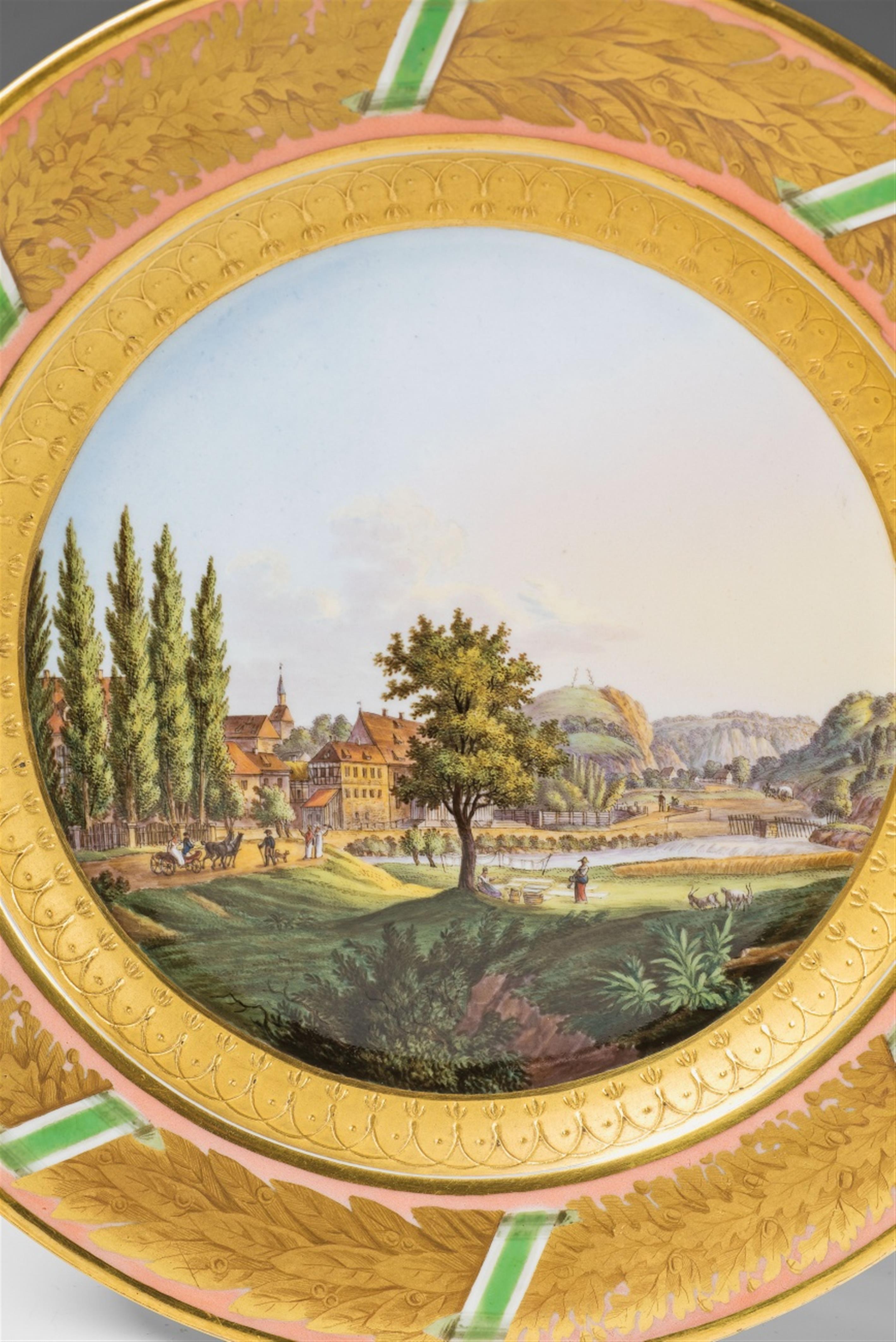 A Meissen porcelain plate from the service for the Duke of Wellington - image-2