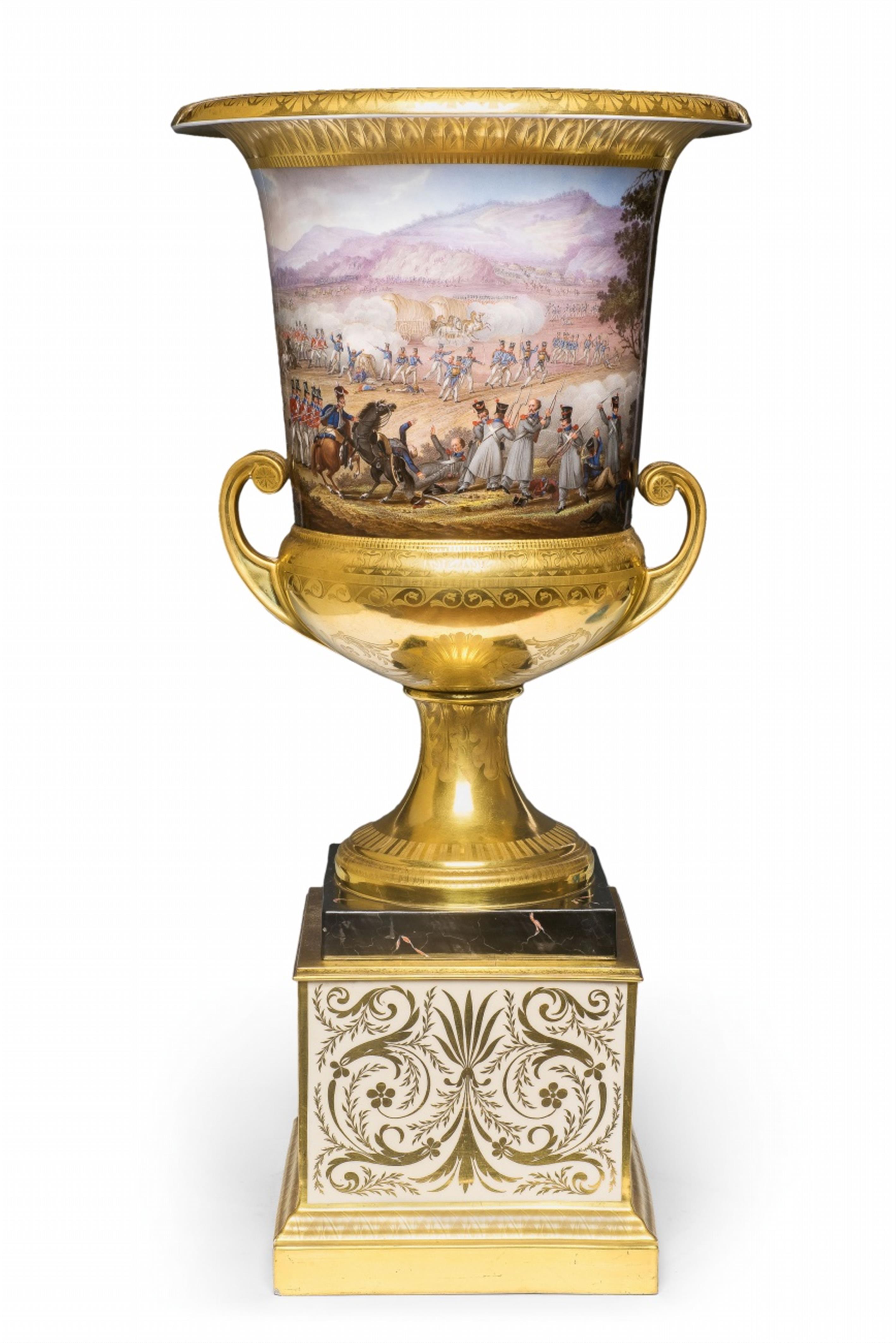 A Berlin KPM porcelain vase with a depiction of the Battle of Vitoria - image-2