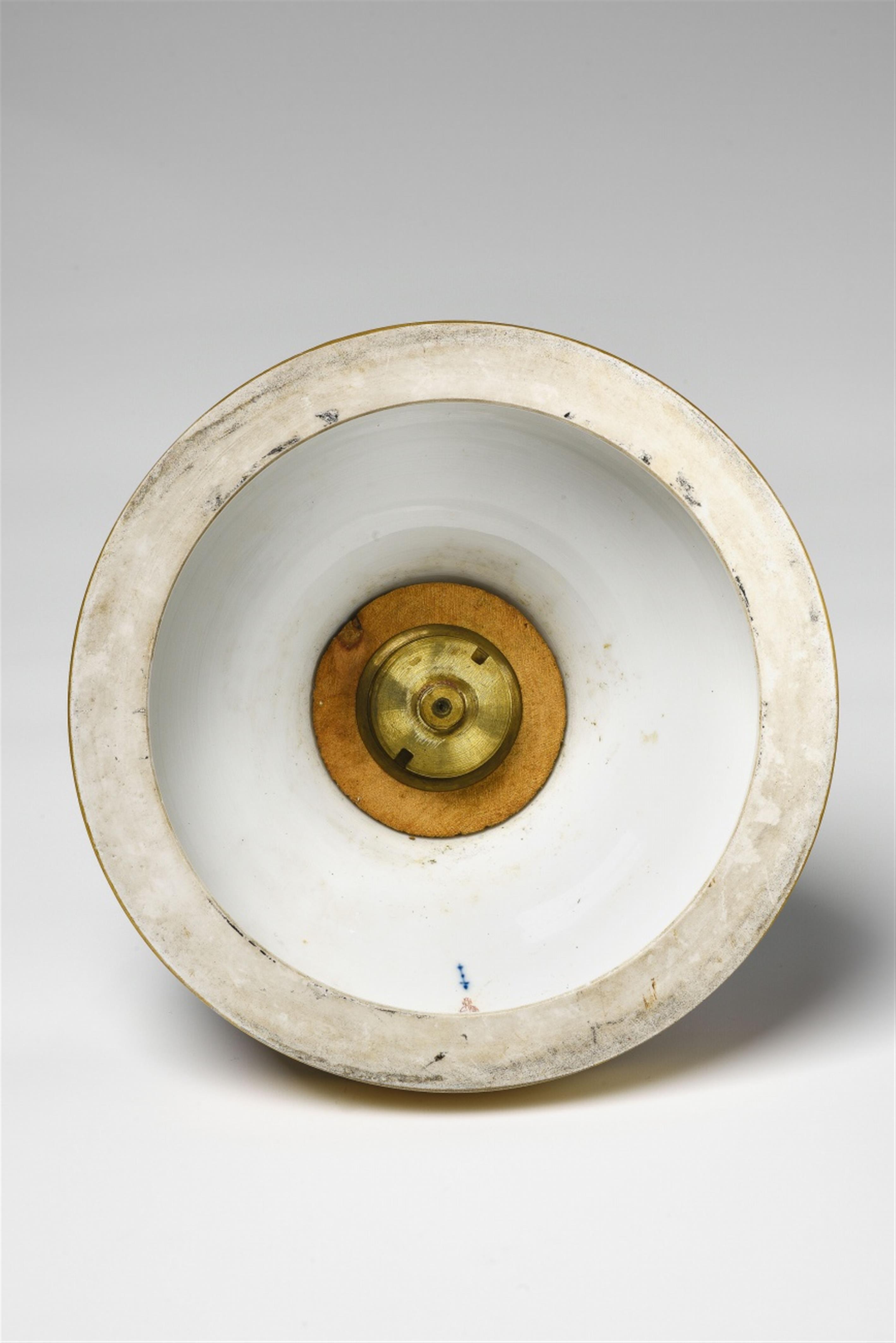 A Berlin KPM porcelain vase made for General Friedrich Wilhelm von Jagow - image-7