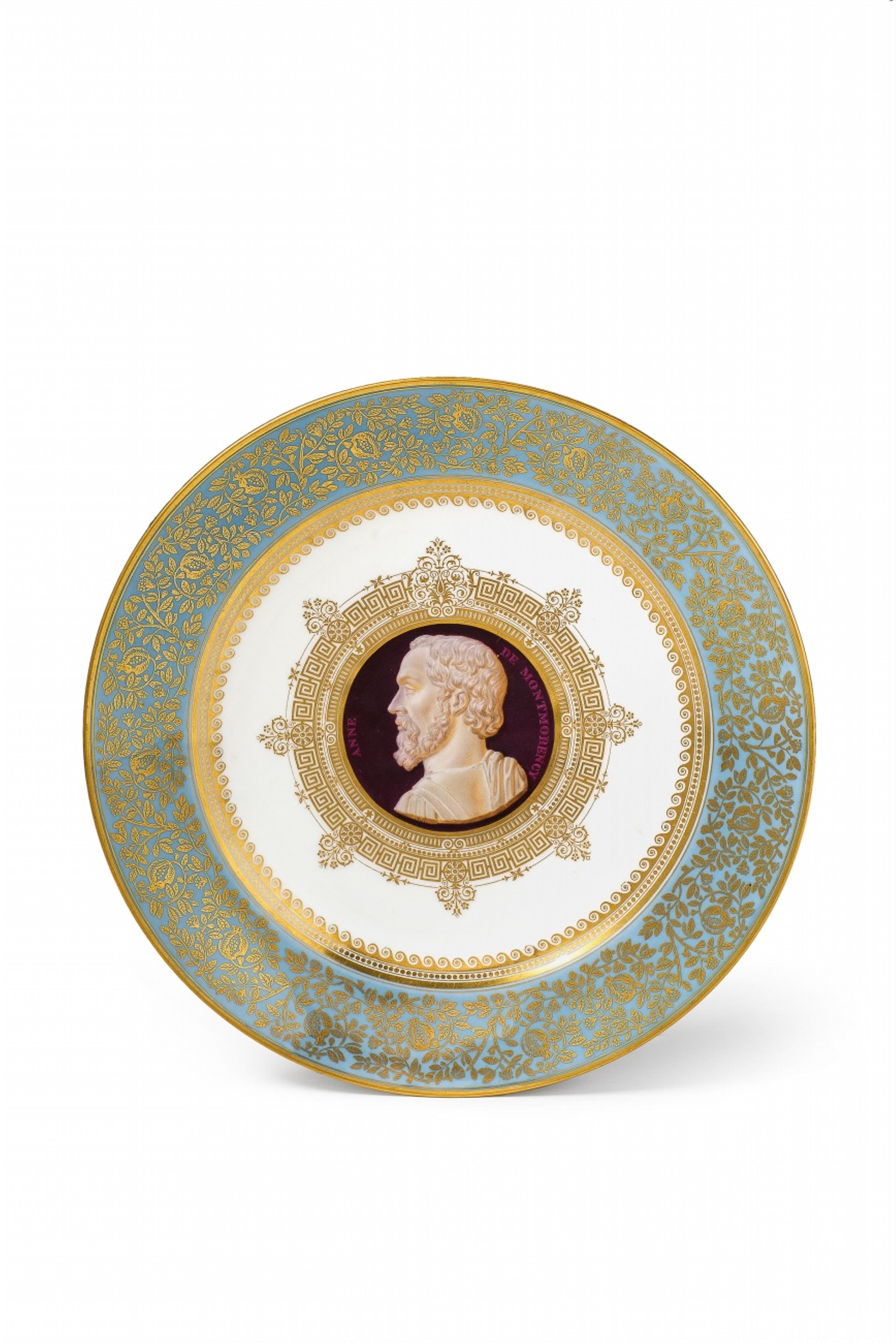Two Sèvres porcelain plates the "Illustres françaises" service - image-3