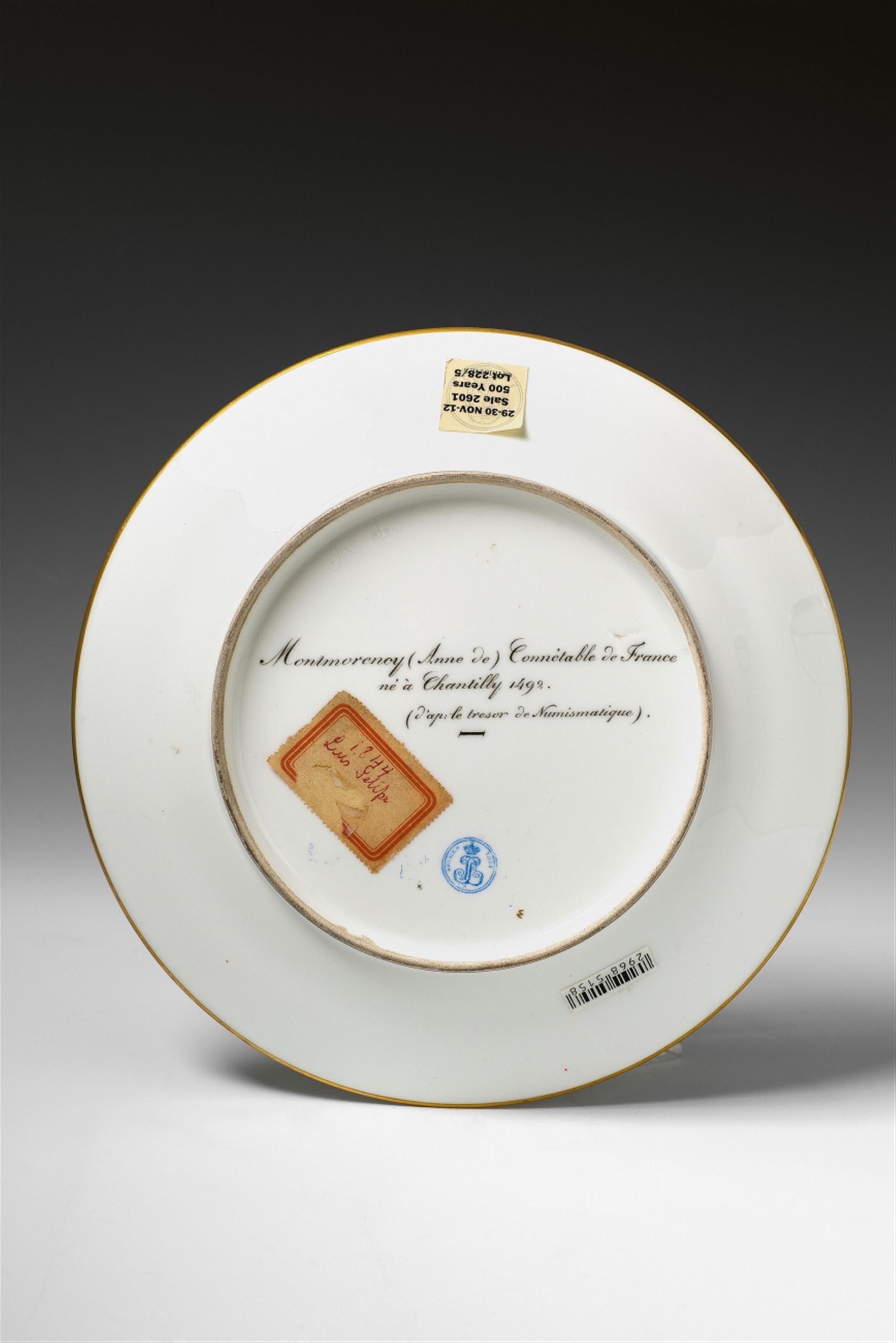 Two Sèvres porcelain plates the "Illustres françaises" service - image-4