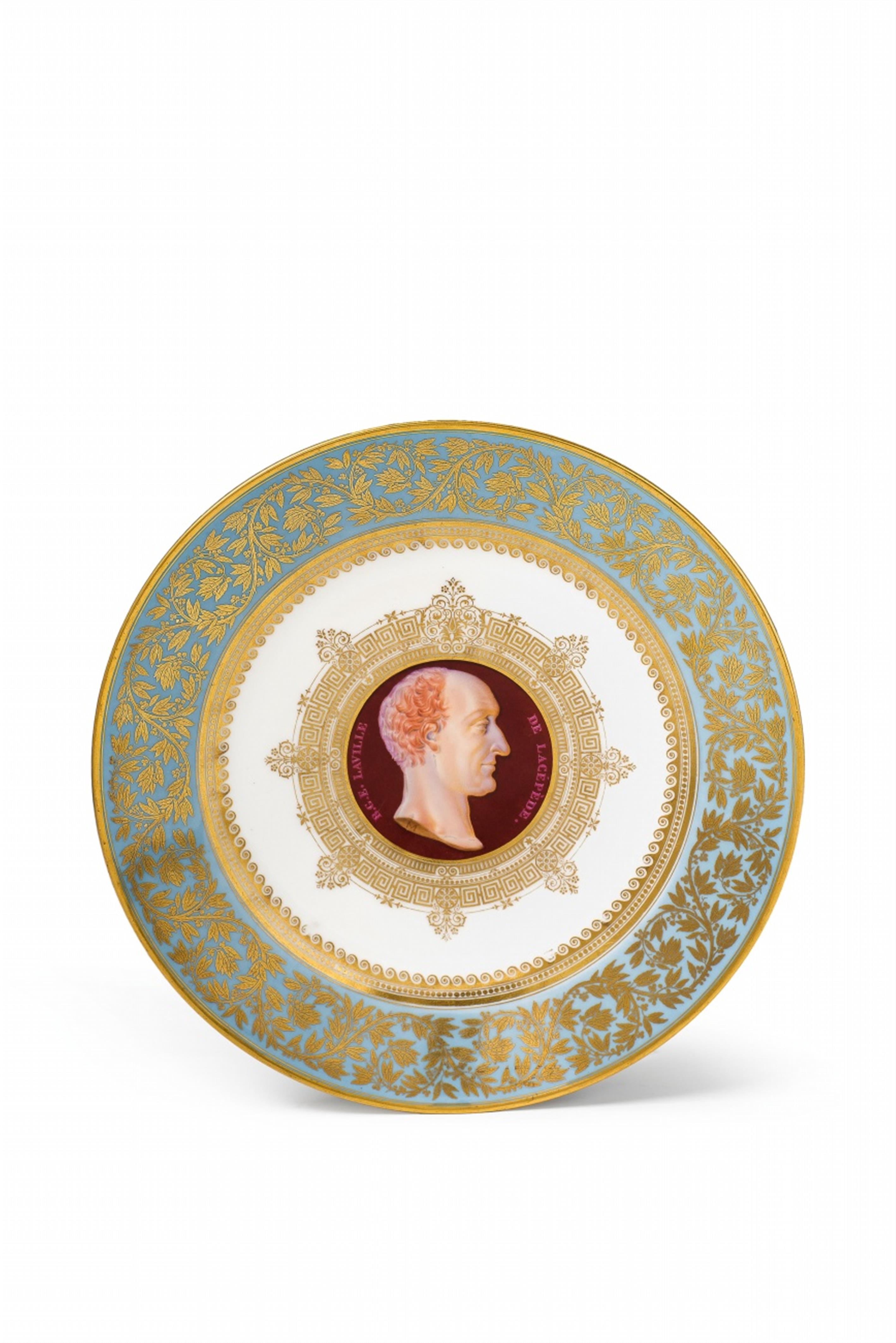 Two Sèvres porcelain plates the "Illustres françaises" service - image-1