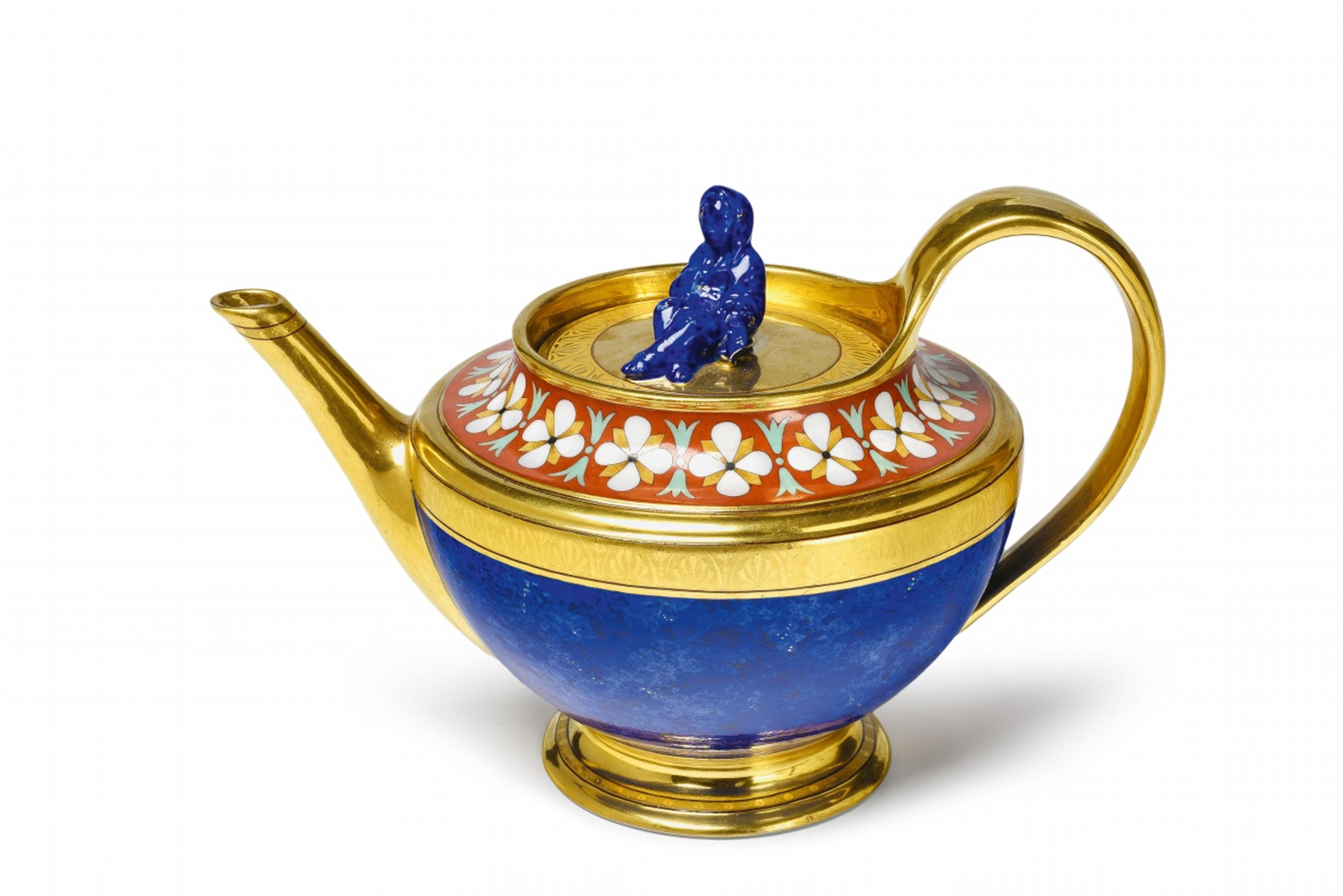 A Berlin KPM porcelain teapot with imitation lapis lazuli - image-1