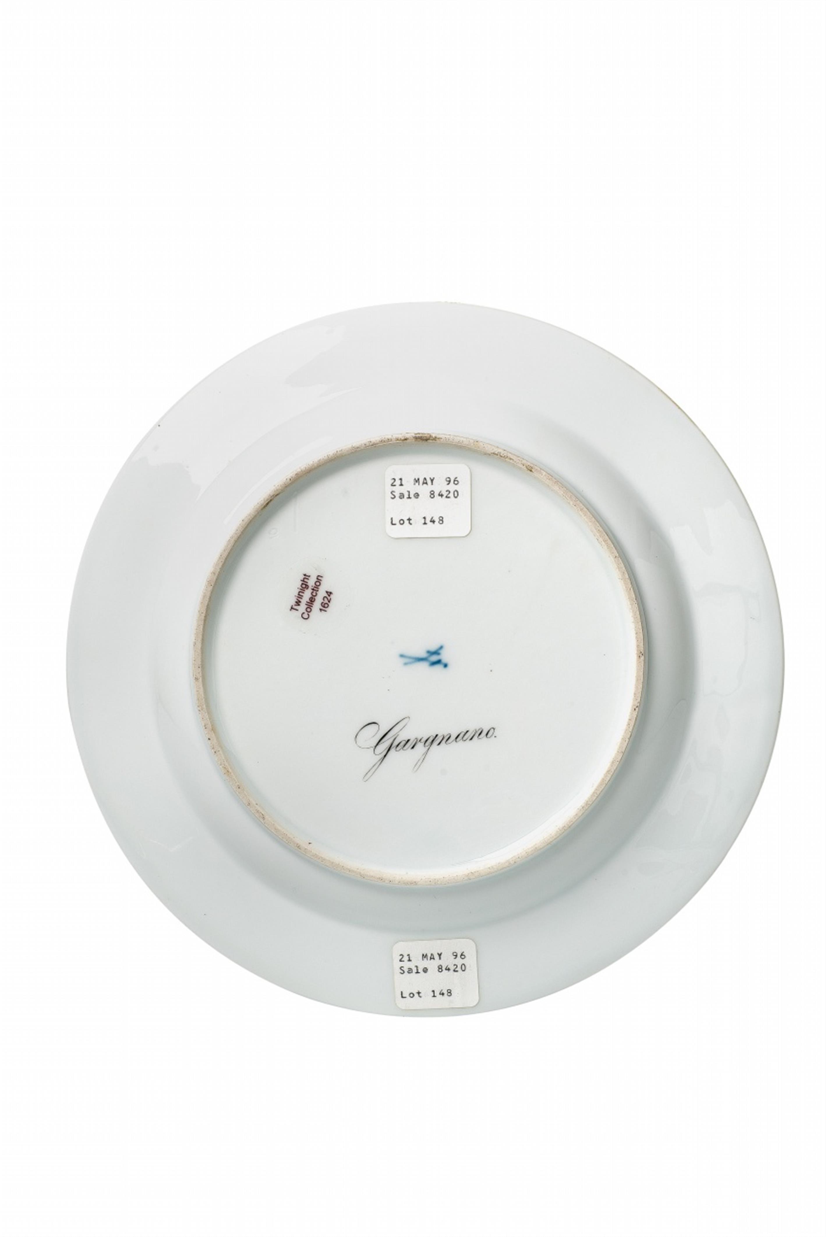 A Meissen porcelain plate with a view of Gargnano on Lake Garda - image-2