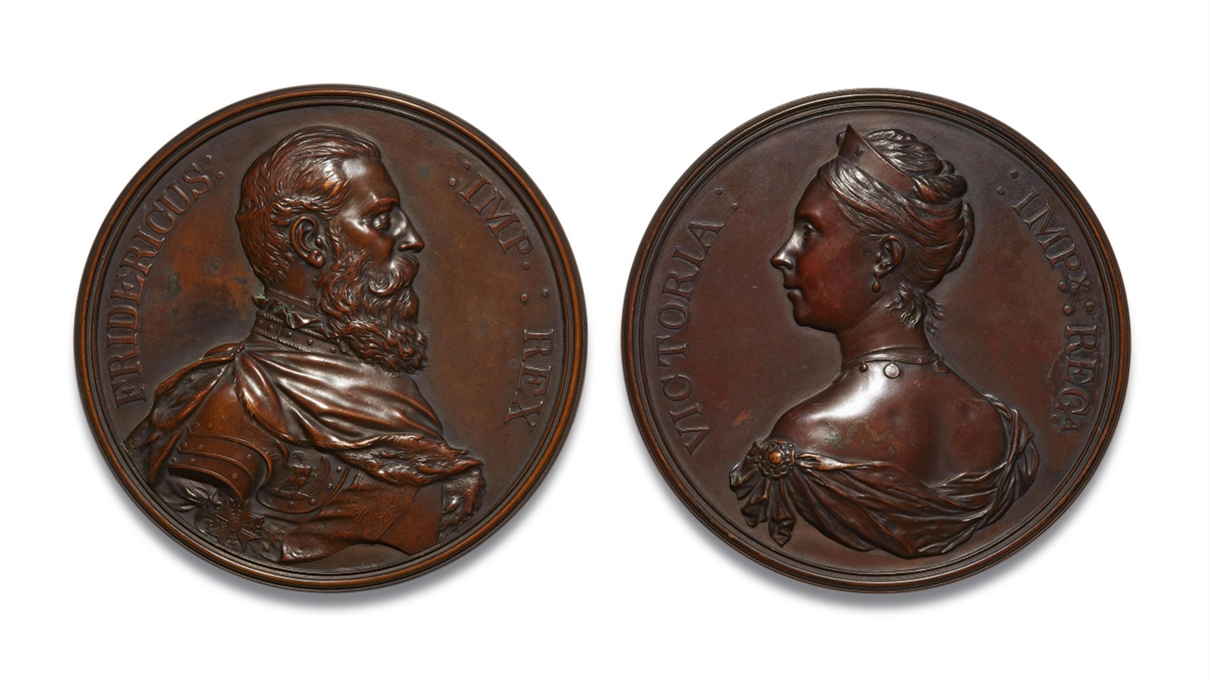 A pair of cast bronze medallions with Emperor Friedrich III and Empress Victoria - image-1