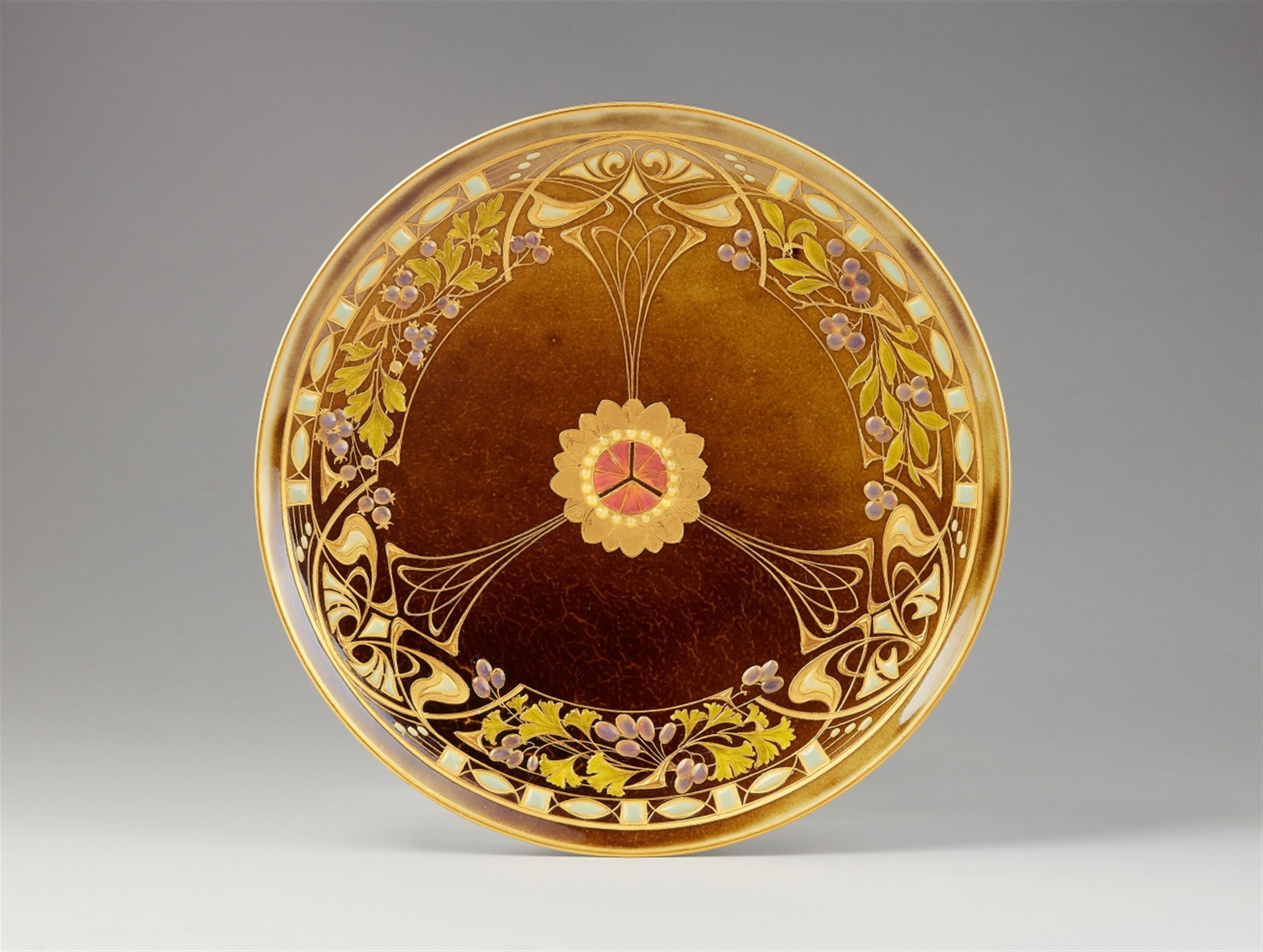 A Berlin KPM porcelain decorative plate with Jugendstil decor - image-1