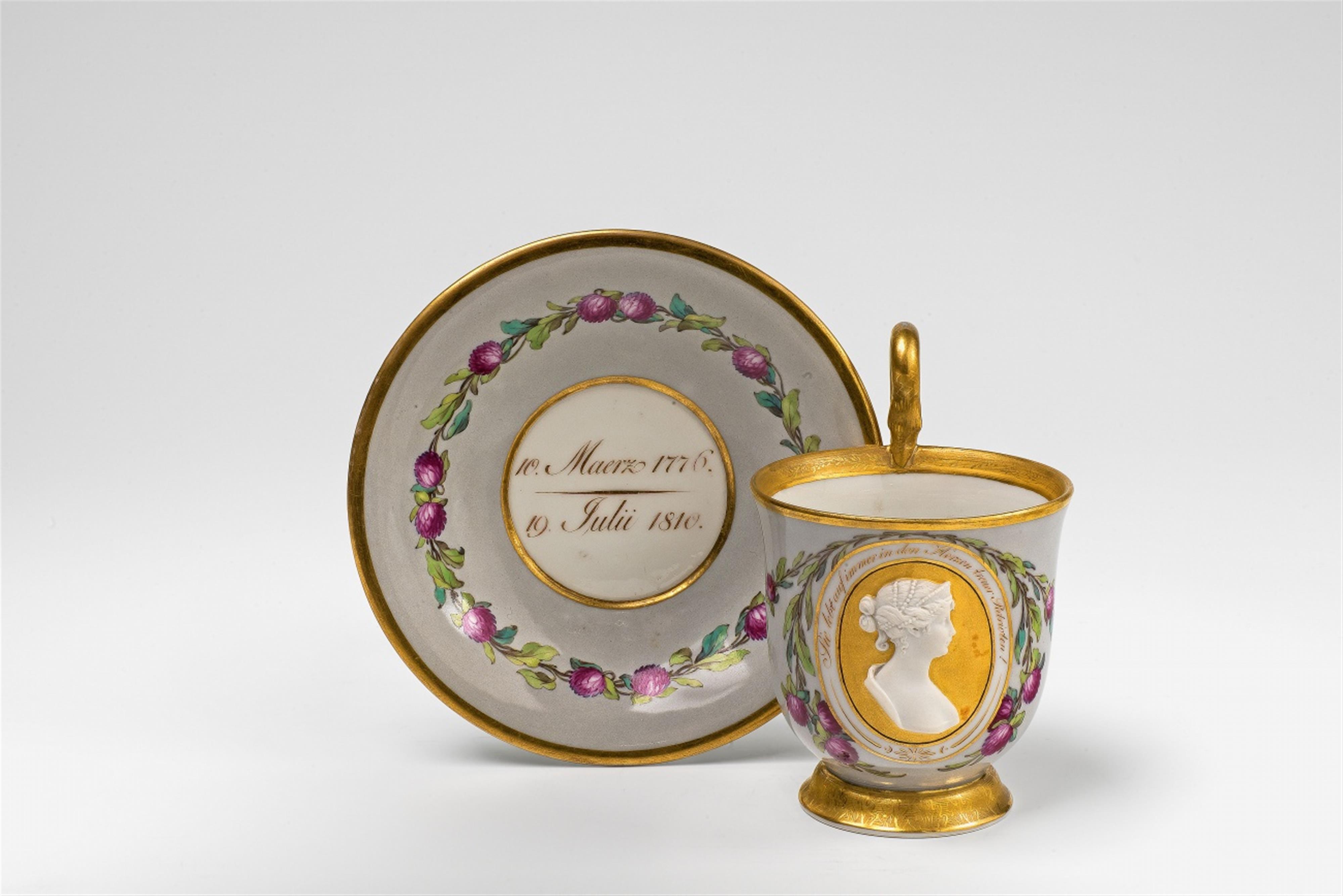 A Berlin KPM porcelain cup with Queen Louise - image-1