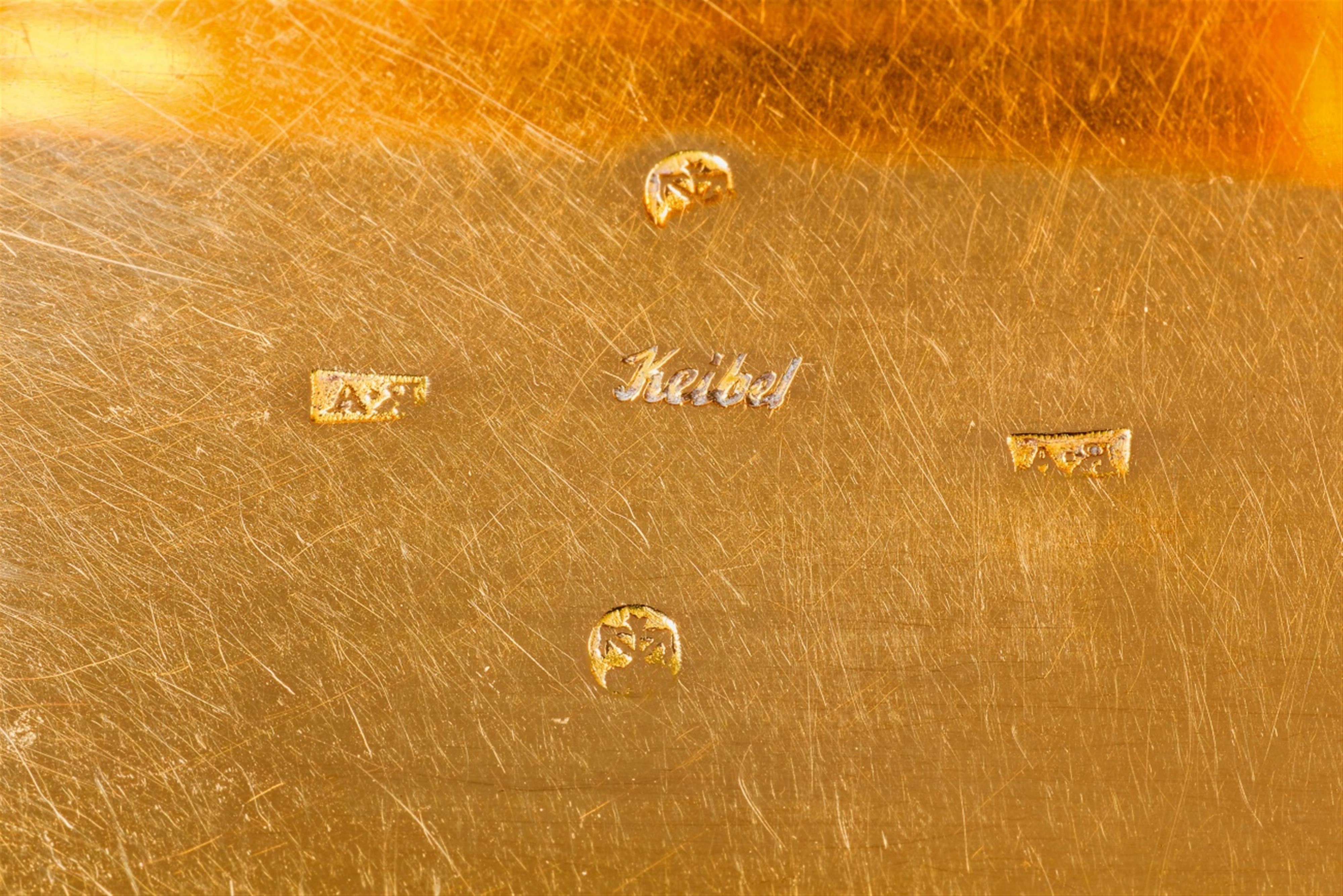 Goldtabatière mit Mikromosaik - image-4
