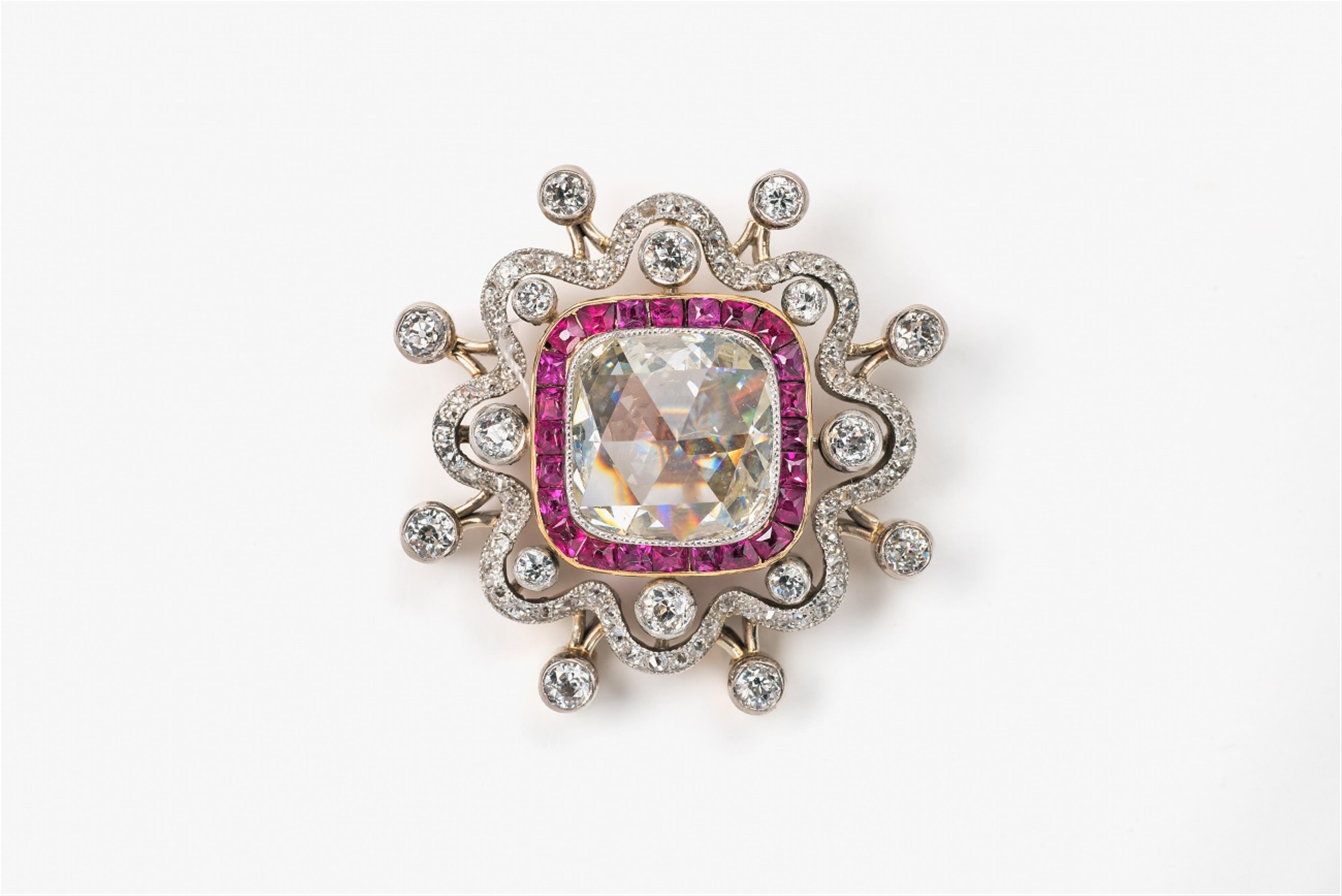 A Belle Epoque pendant with a large diamond - image-1