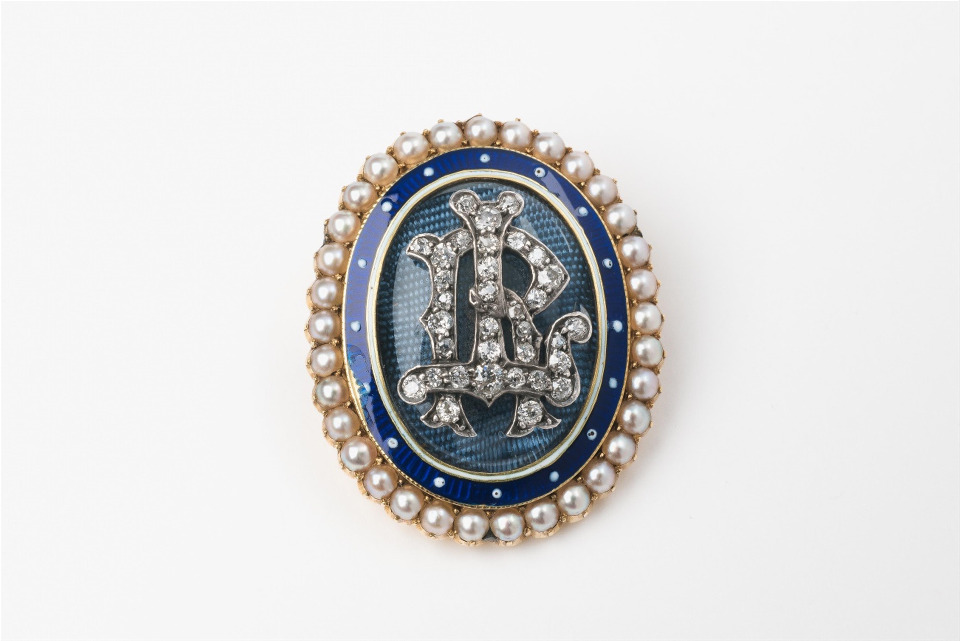 A Royal Bavarian rock crystal and diamond presentation brooch - image-1