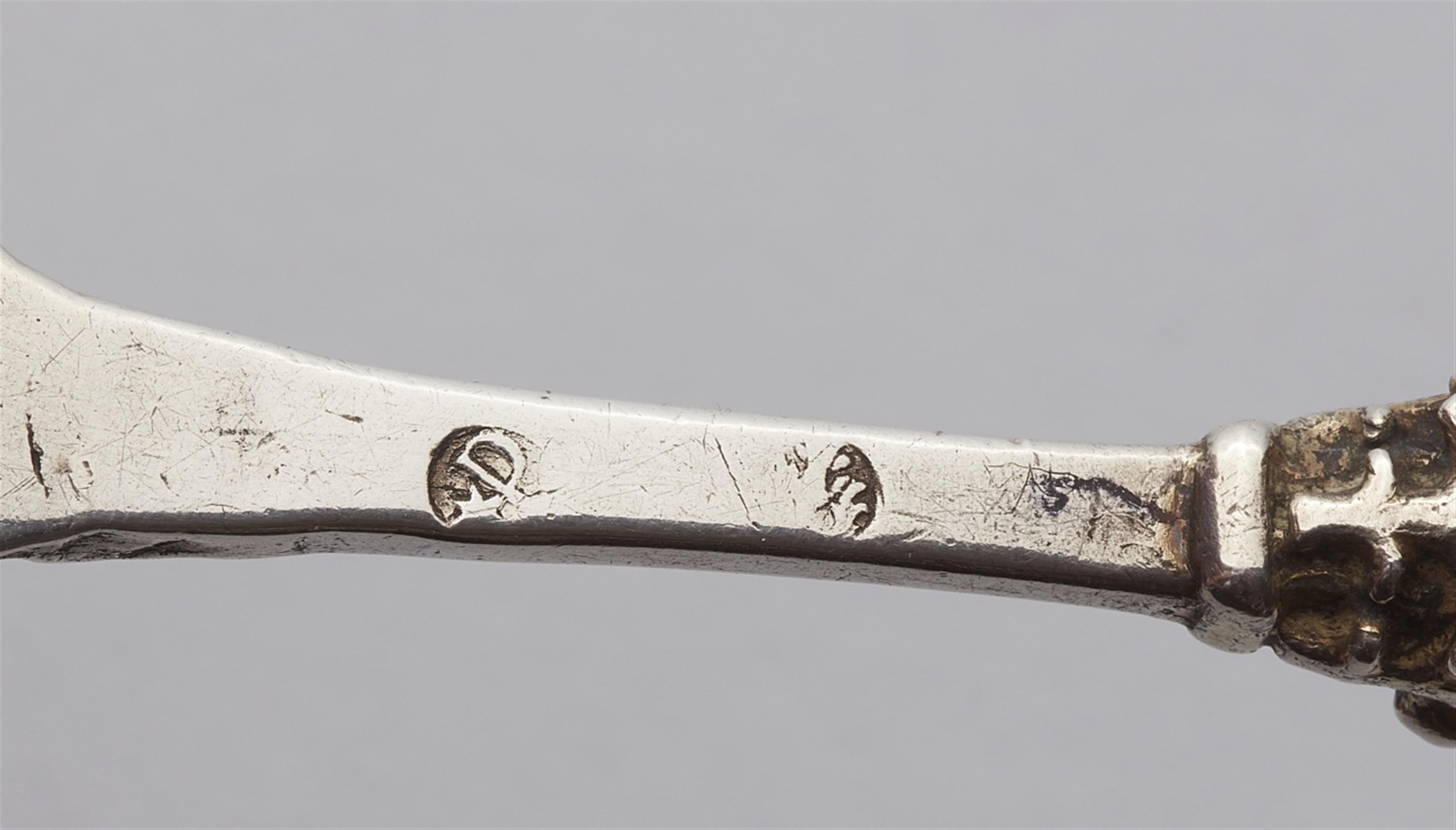 A late Gothic Lübeck silver spoon - image-4