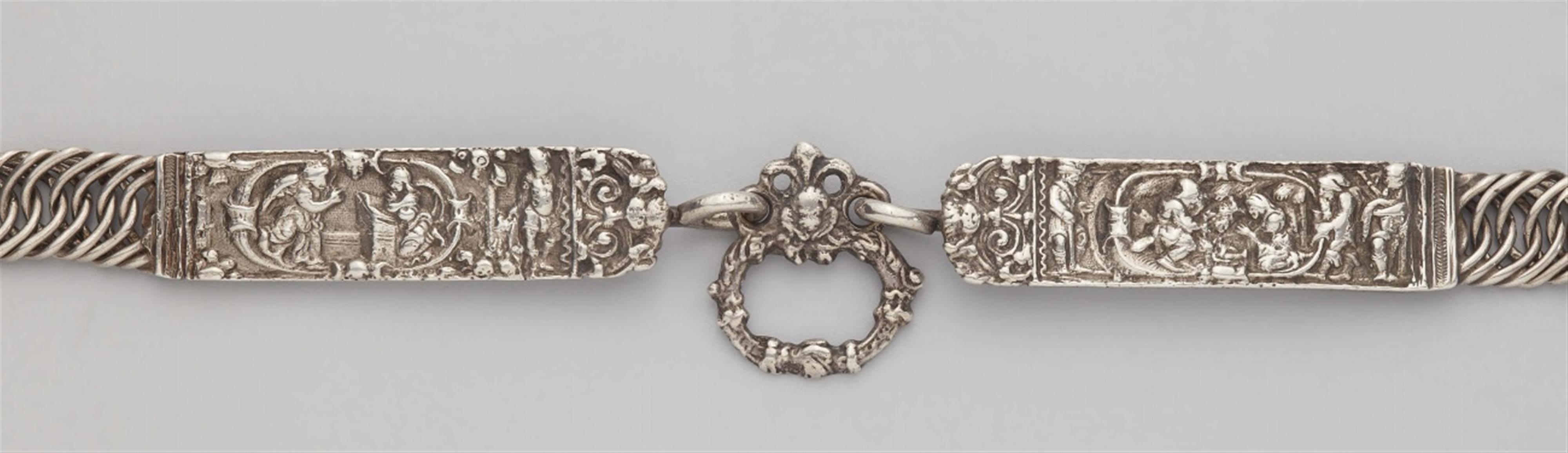 An important Norwegian Renaissance silver belt - image-2