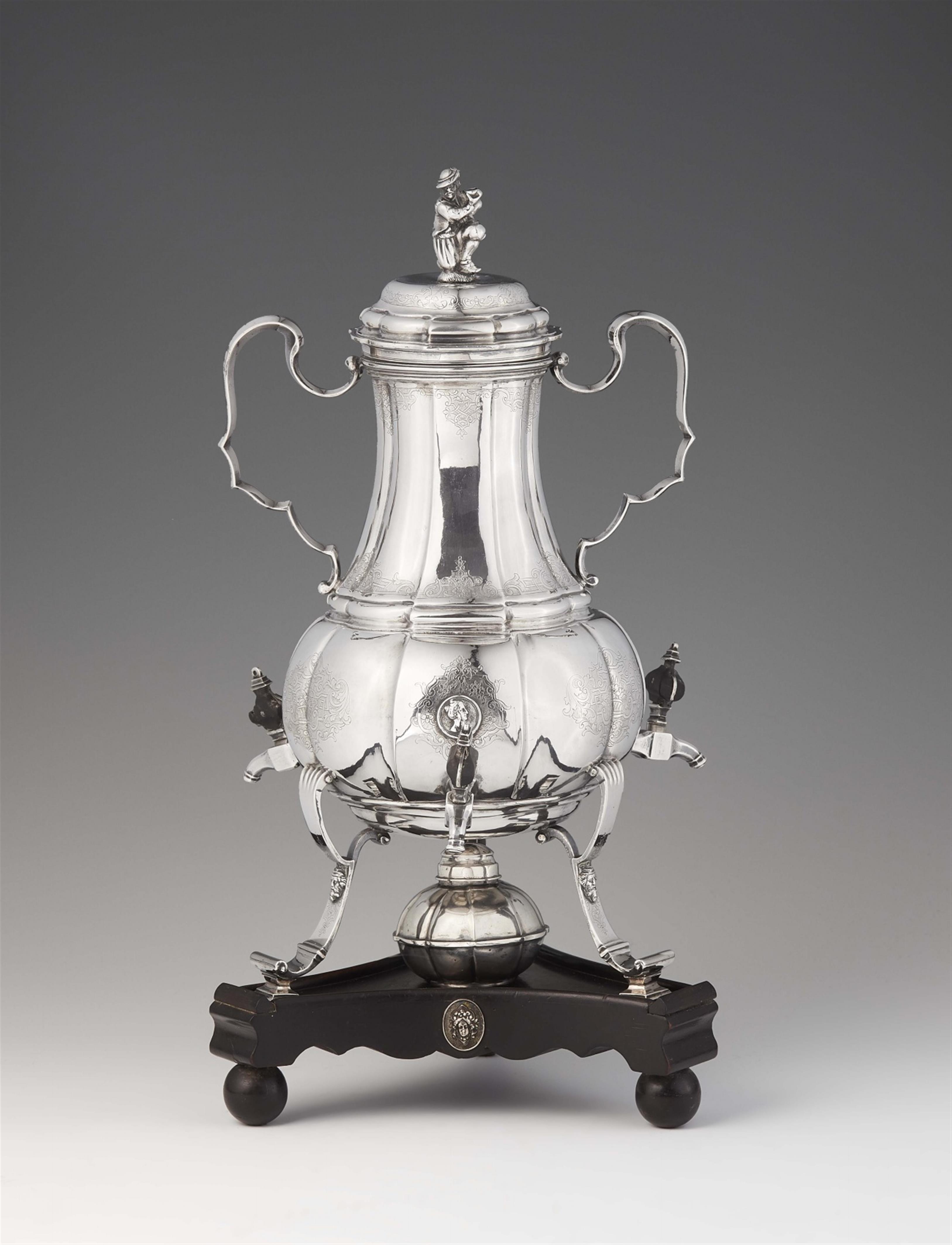 A Régence silver coffee urn on a wooden stand - image-1