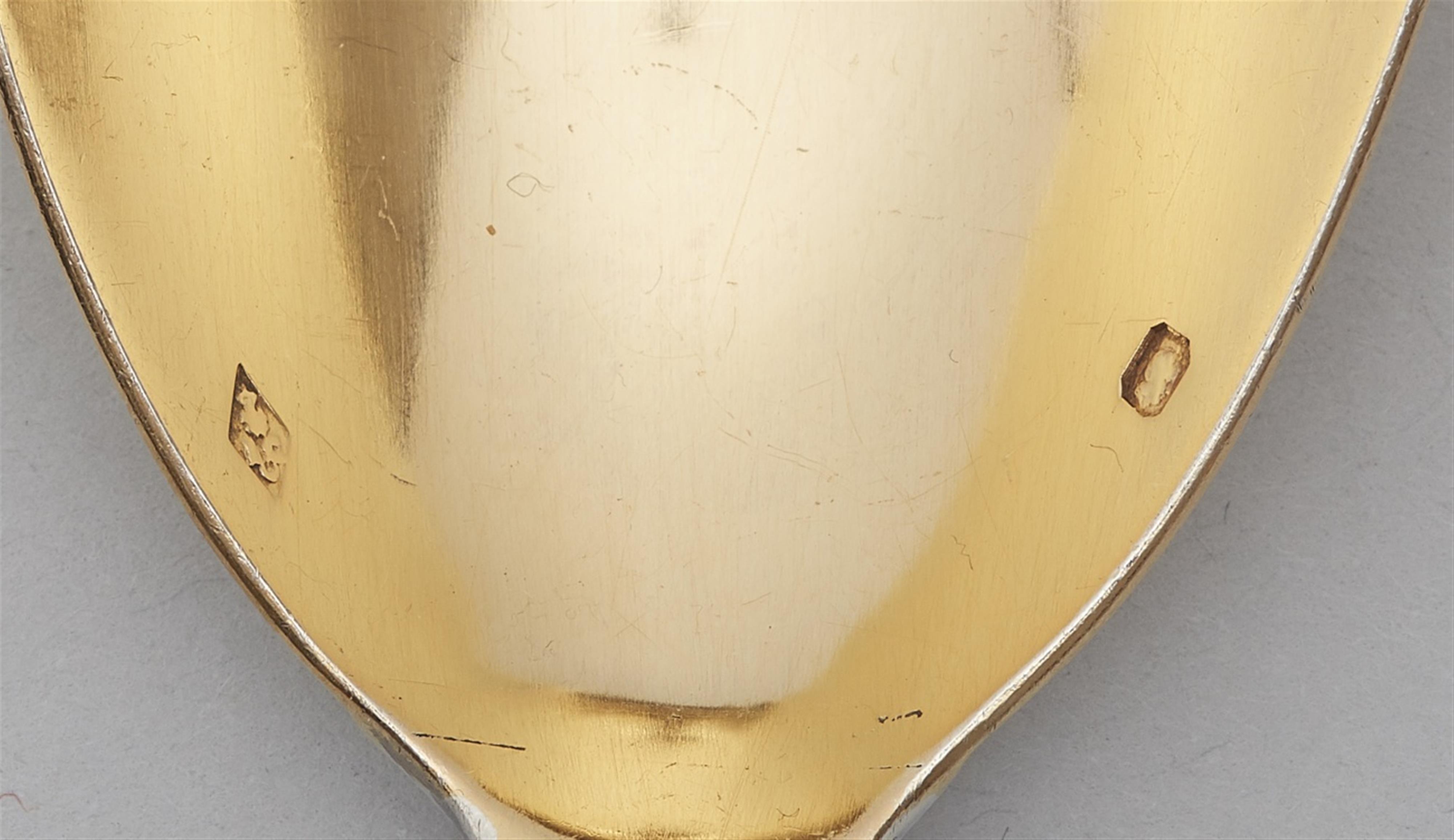 An extensive Parisian partially gilt silver cutlery set - image-6