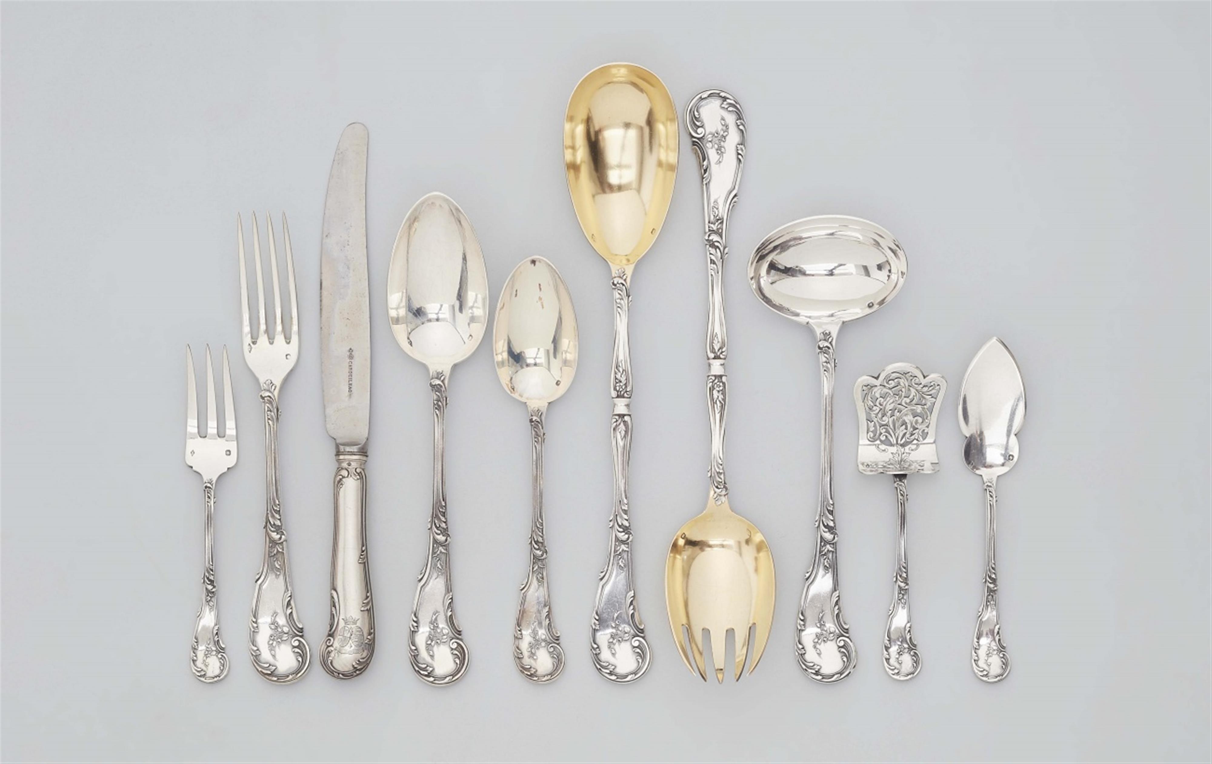 An extensive Parisian partially gilt silver cutlery set - image-7