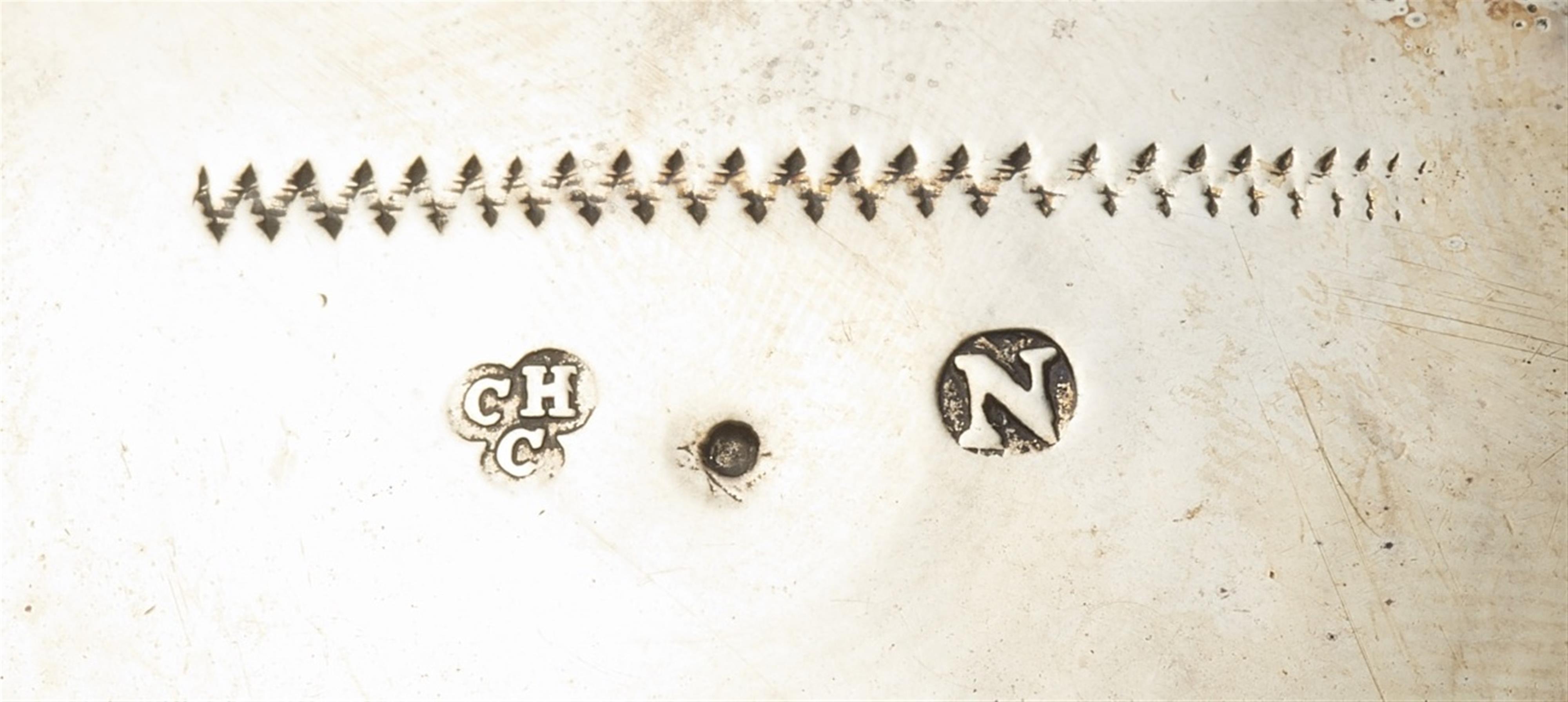 A Nuremberg silver gilt beaker and cover - image-2