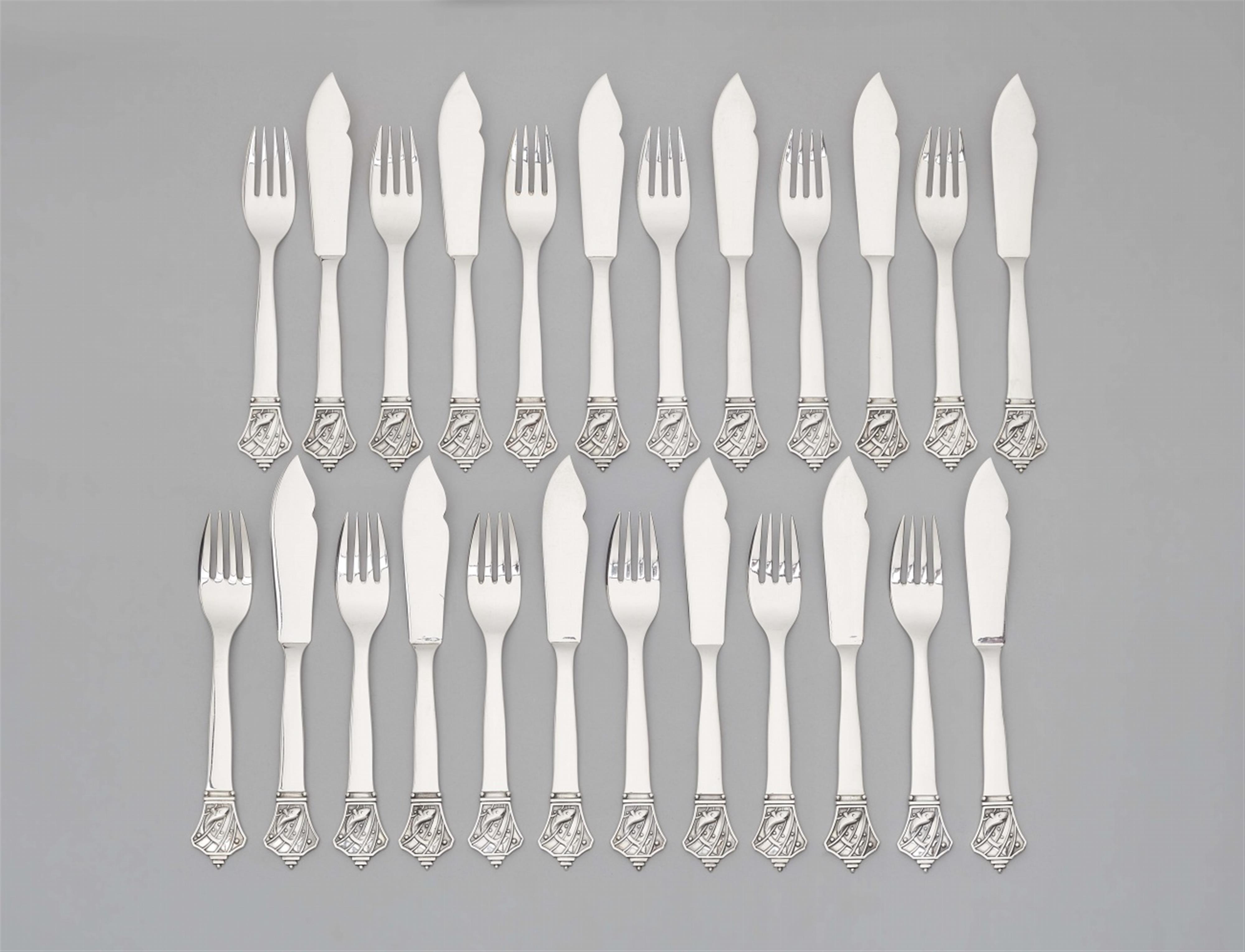 A set of Art Deco silver fish cutlery - image-1