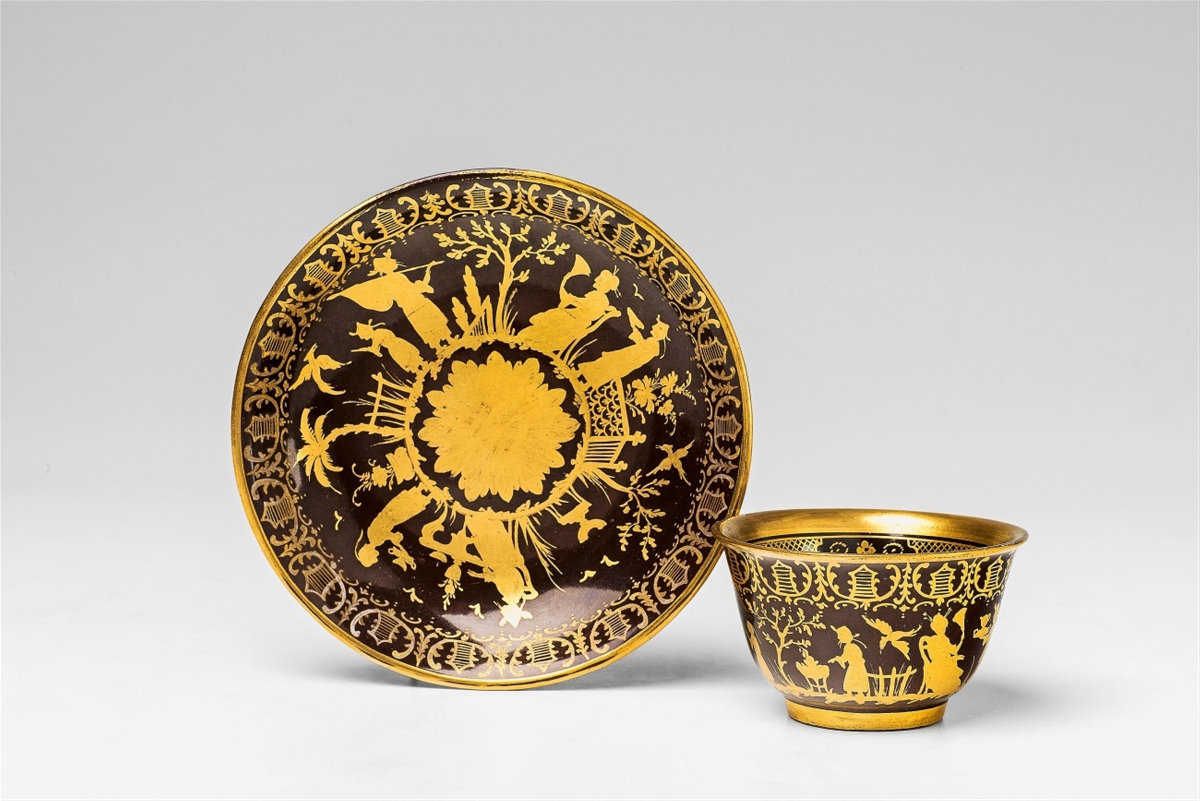A Meissen porcelain teabowl with rare "hausmaler" decor - image-1