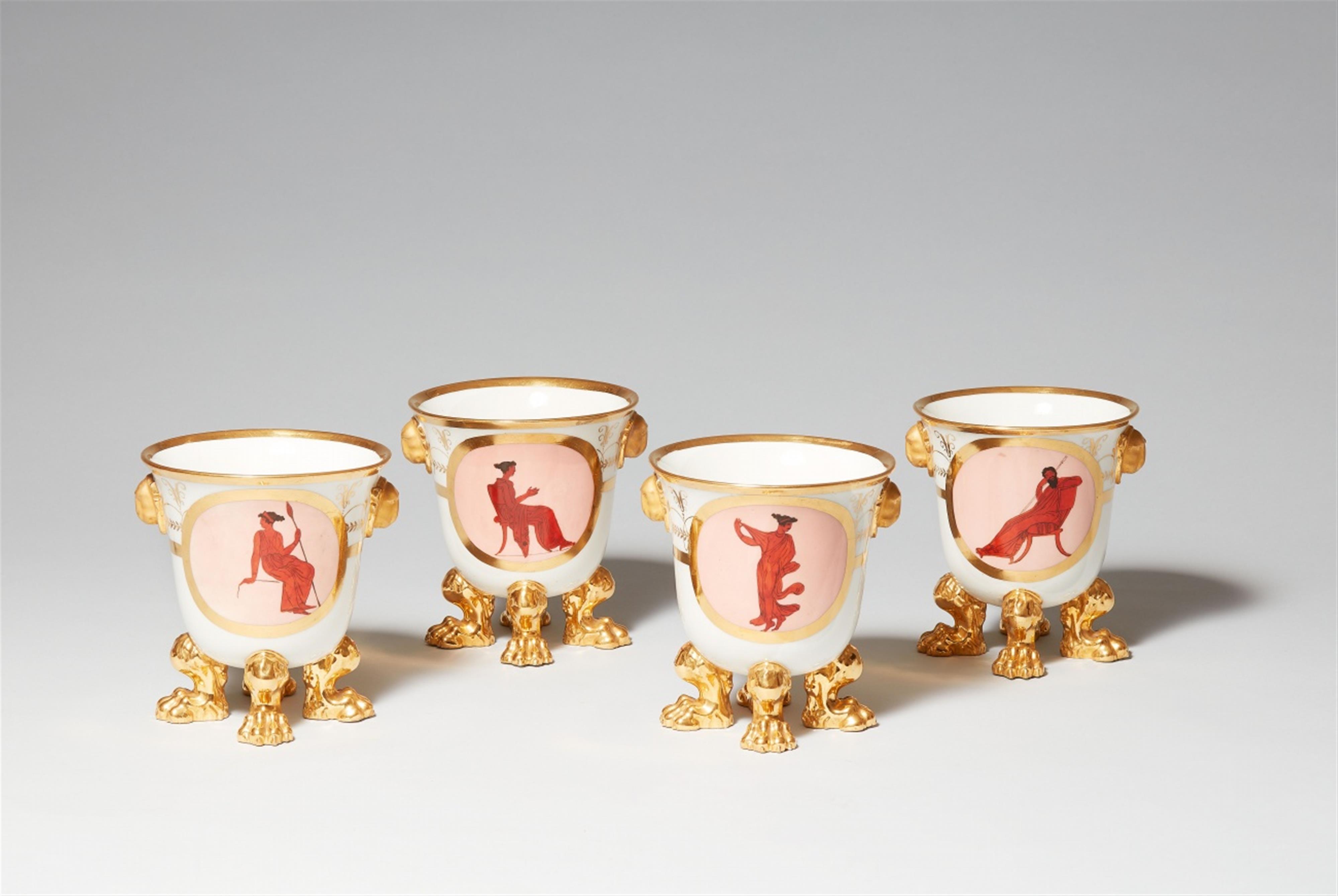 Satz von vier Gläserkühlern mit pompejanischen Figuren - image-1