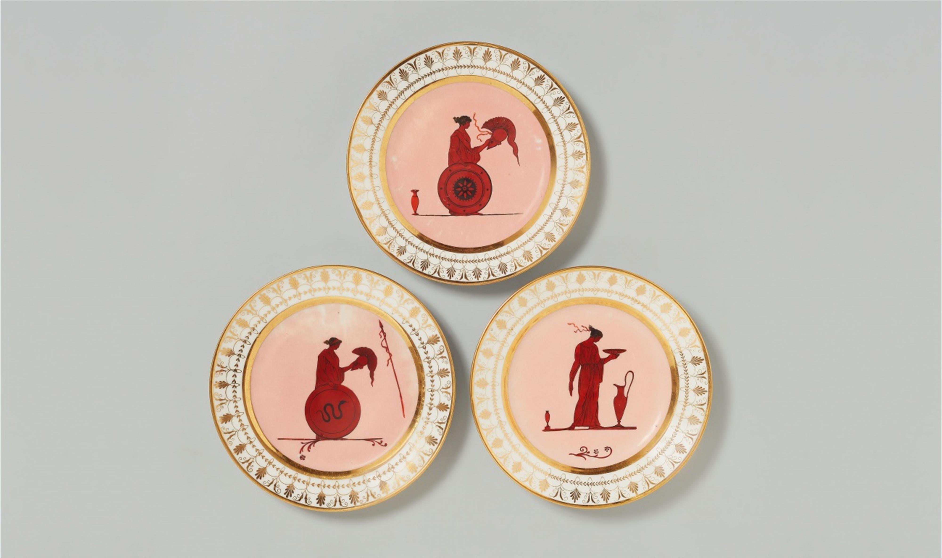 Three porcelain plates with figures in the manner of Pompeii - image-1