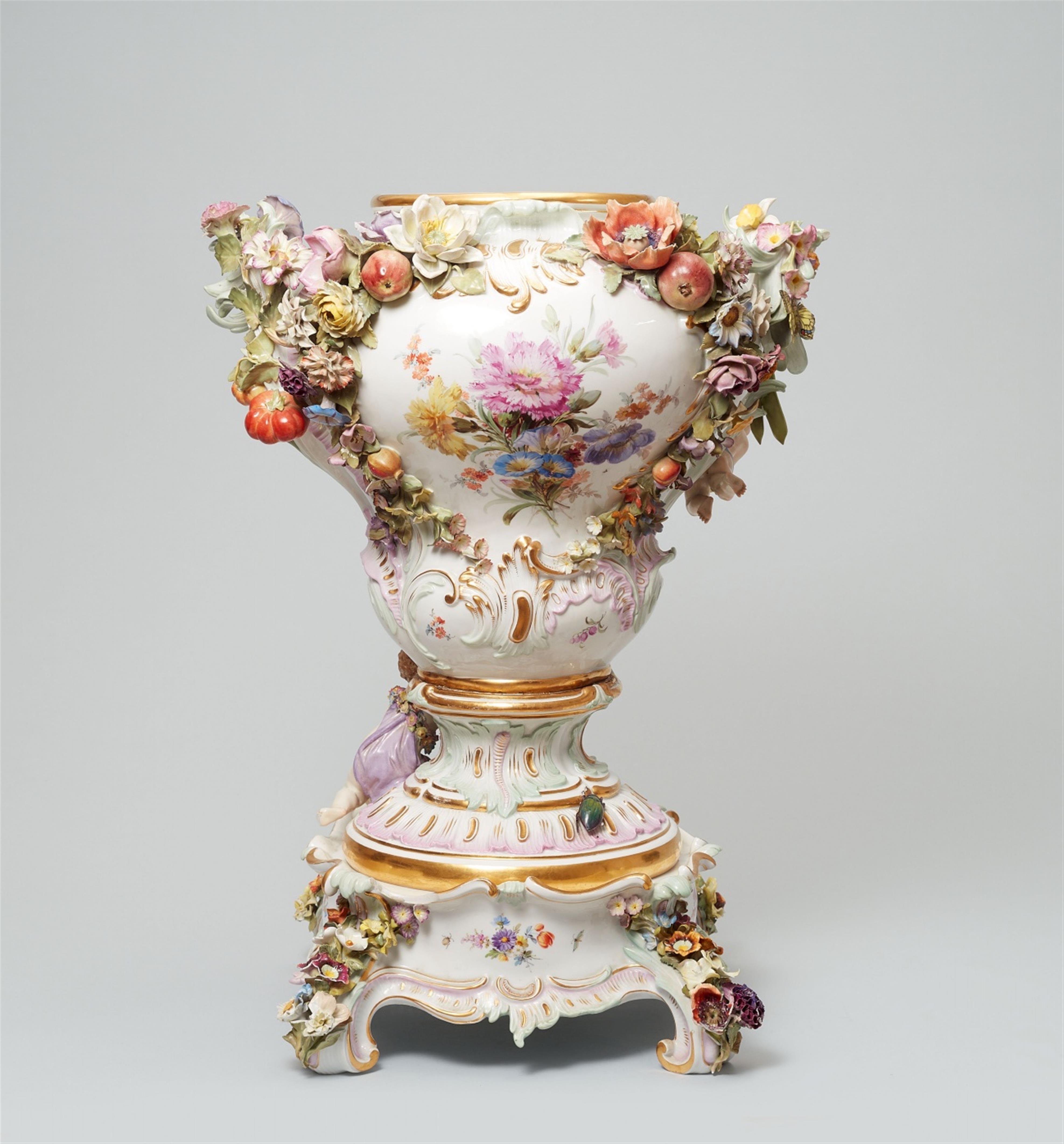 Große Vase mit Amoretten - image-2