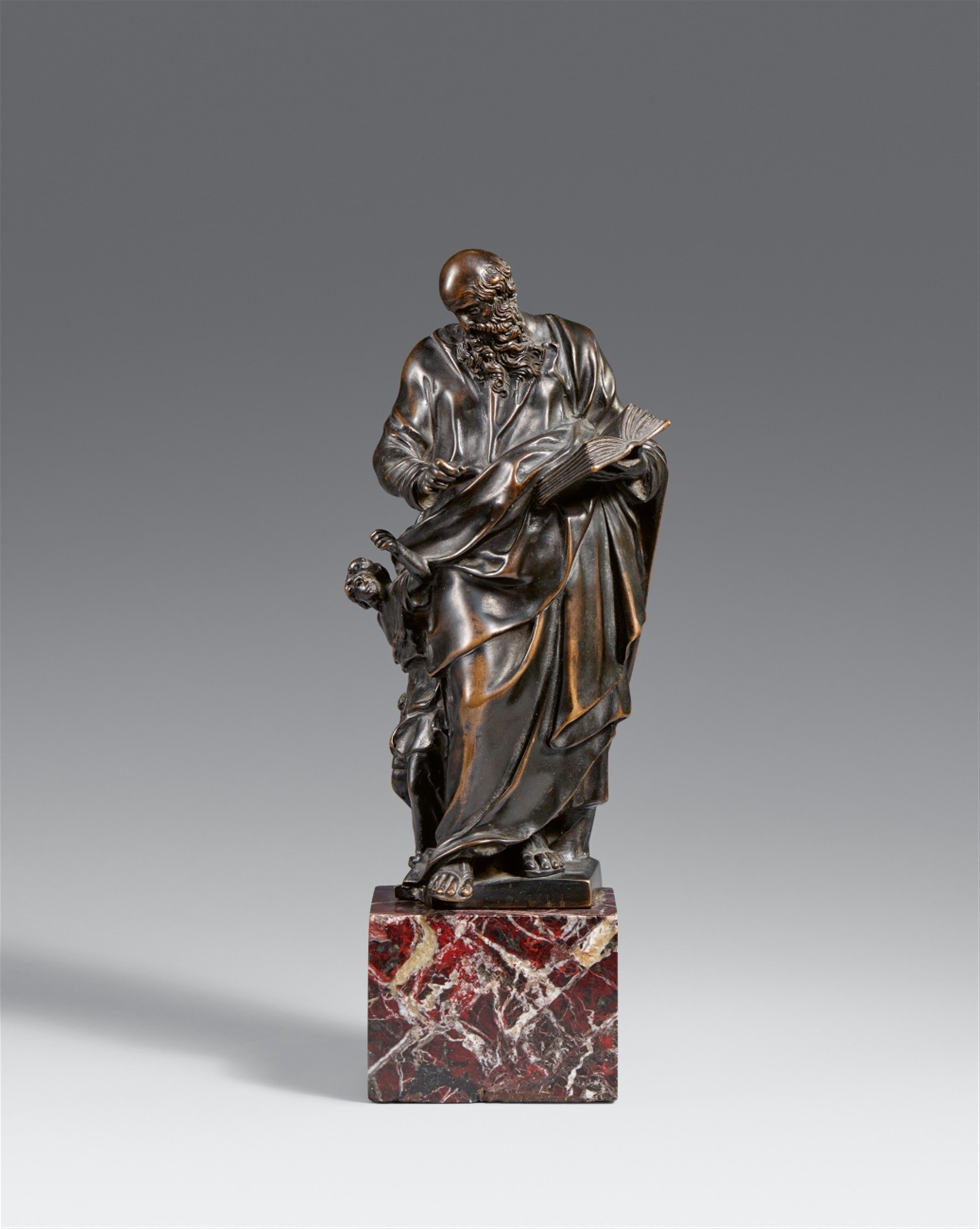 Jacob Cornelisz Cobaert workshop or follower - A bronze figure of Saint Matthew - image-1