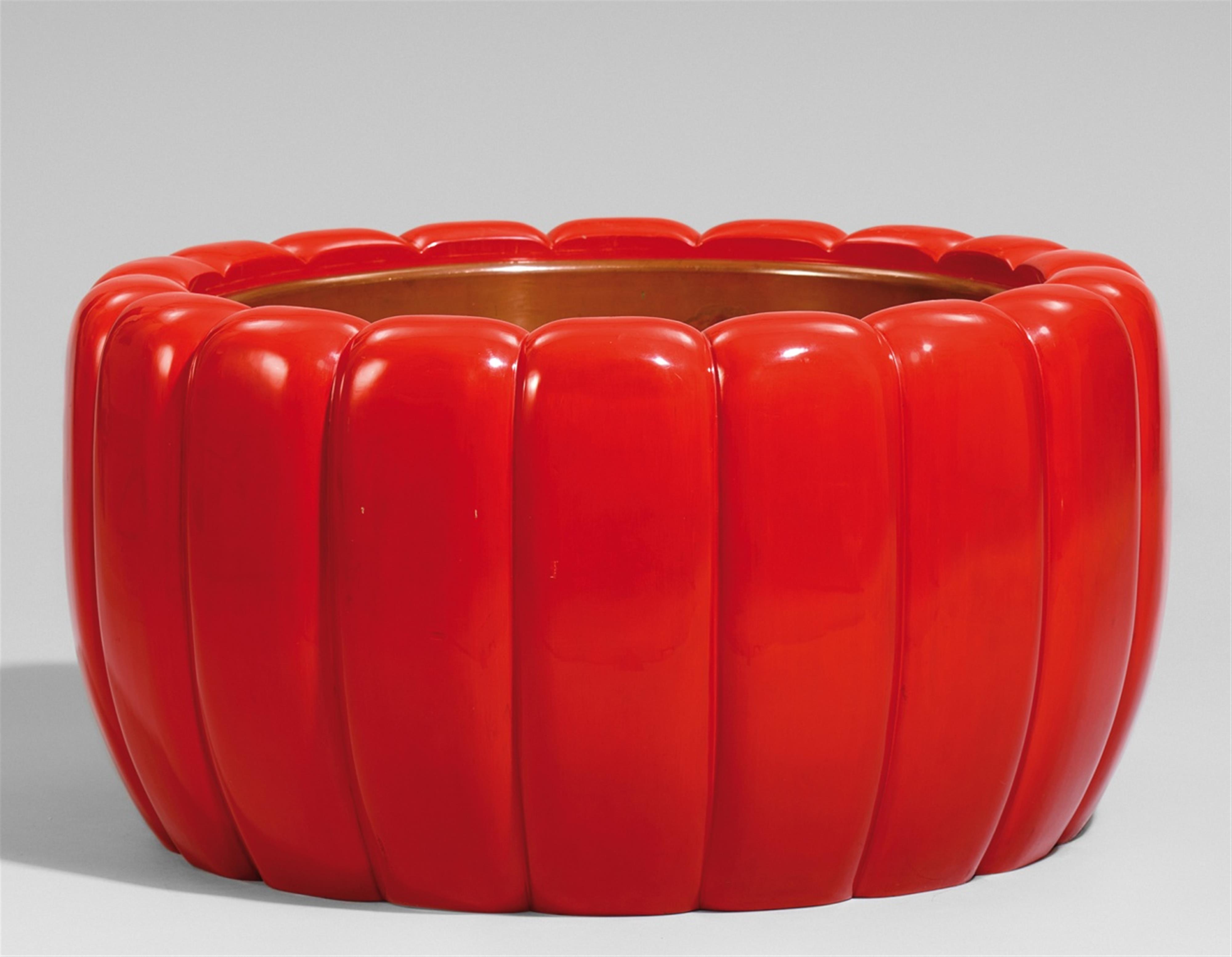 A large red lacquer and wood hibachi. 20th century - image-1