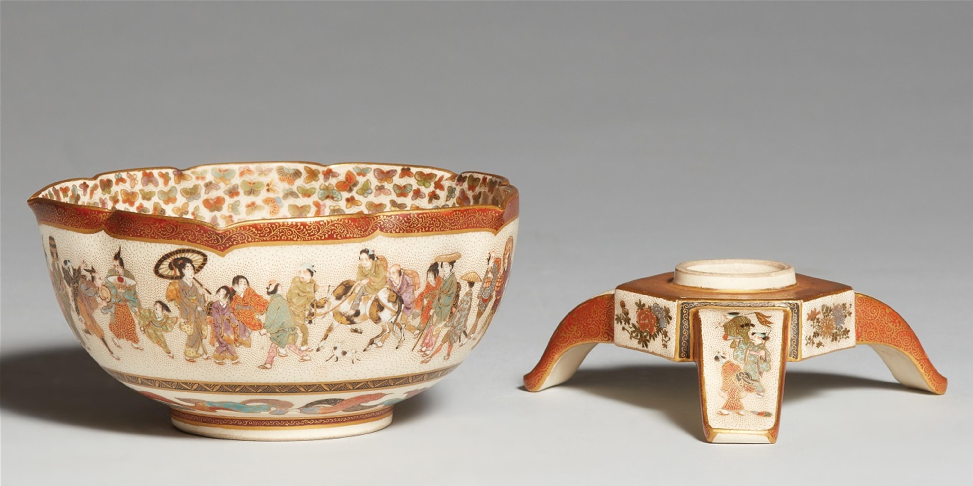 A very fine Satsuma bowl and a separate stand. Around 1900 - image-1