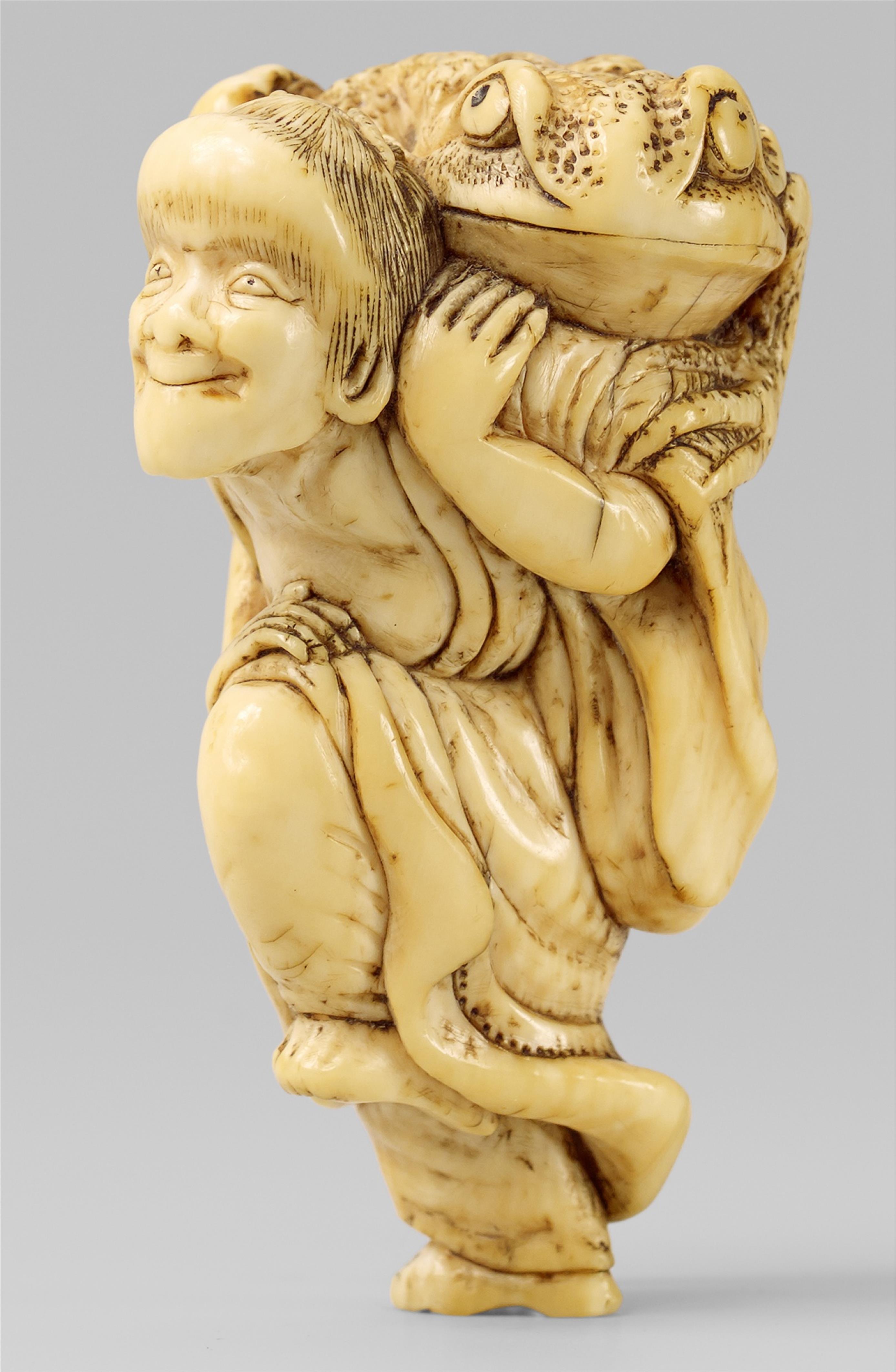 An ivory netsuke of Gama Sennin. Late 19th century - image-1