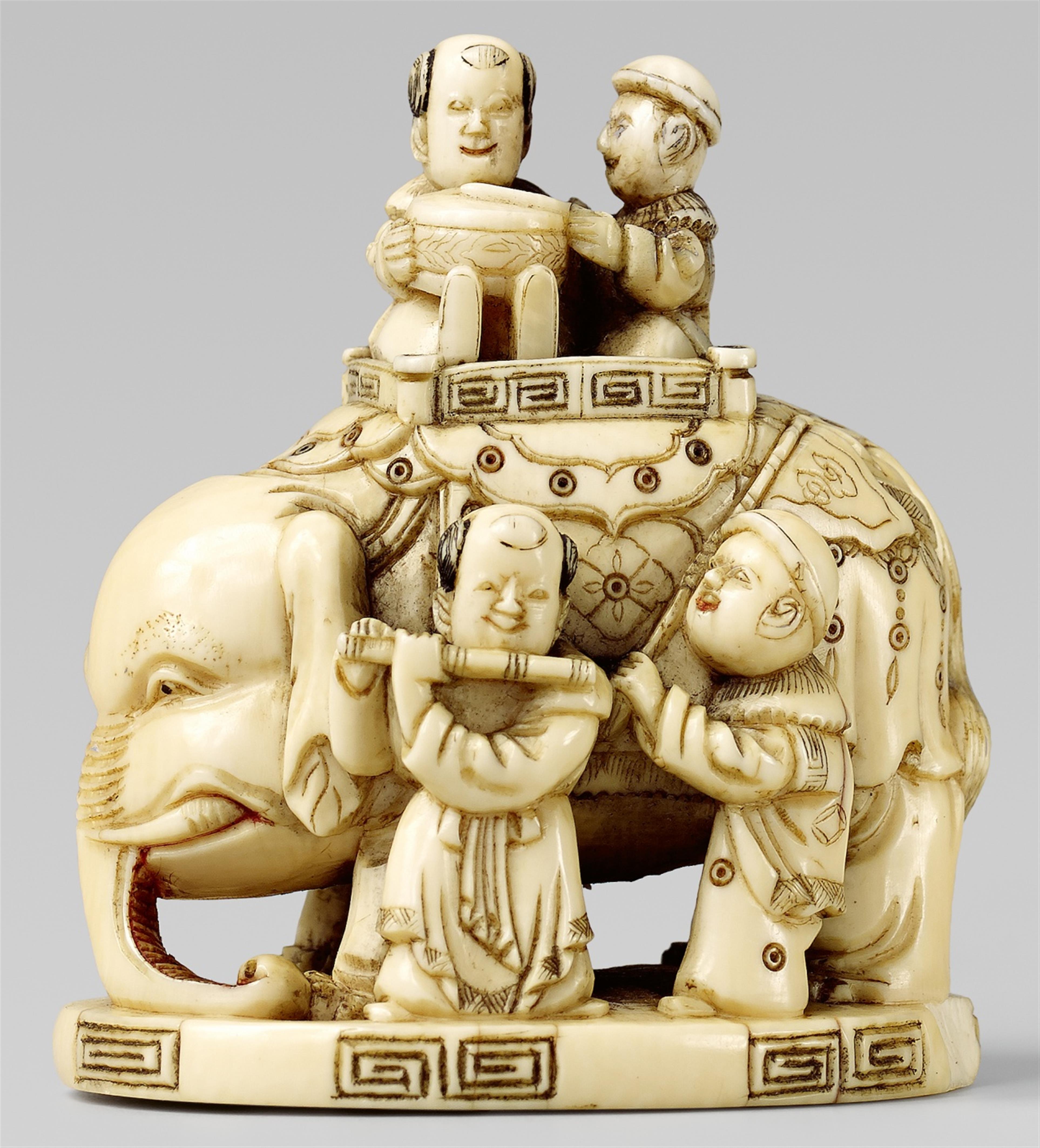 A small ivory okimono of five karako and an elephant, by Hôshinsai. Second half 19th century - image-1