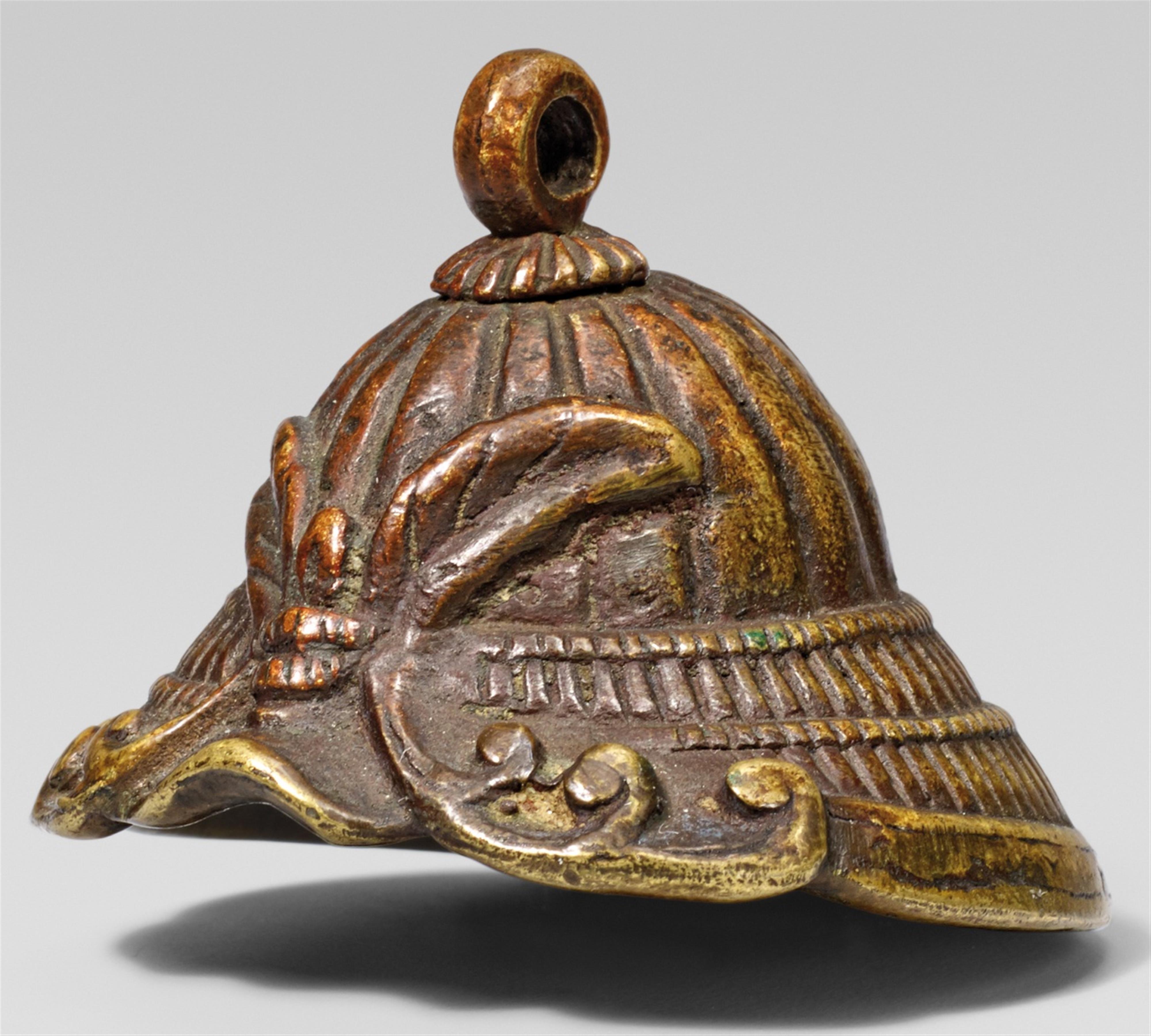A brass ashtray netsuke of a kabuto. 19th century - image-1