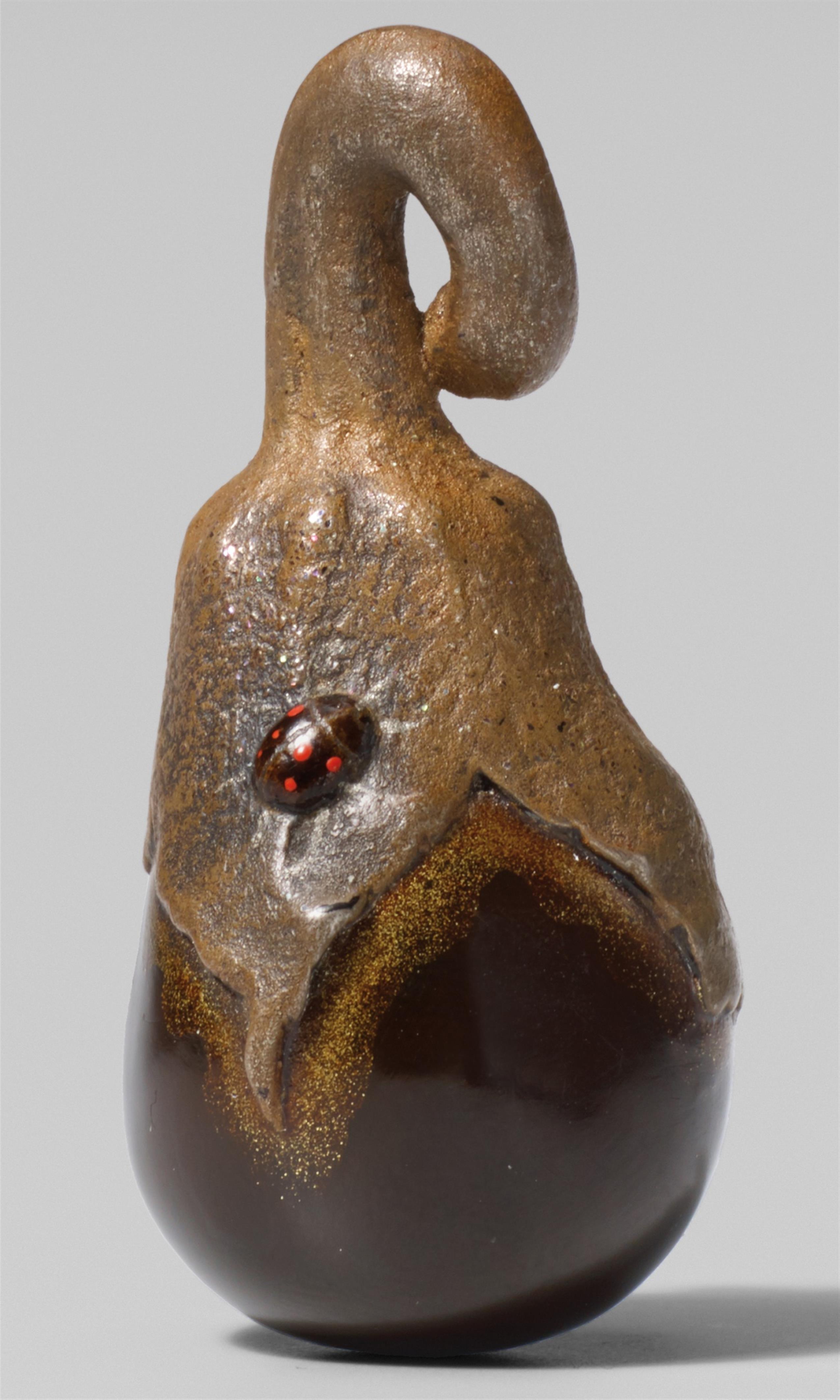 A lacquered wood netsuke of two ladybugs on an eggplant. 19th century - image-1