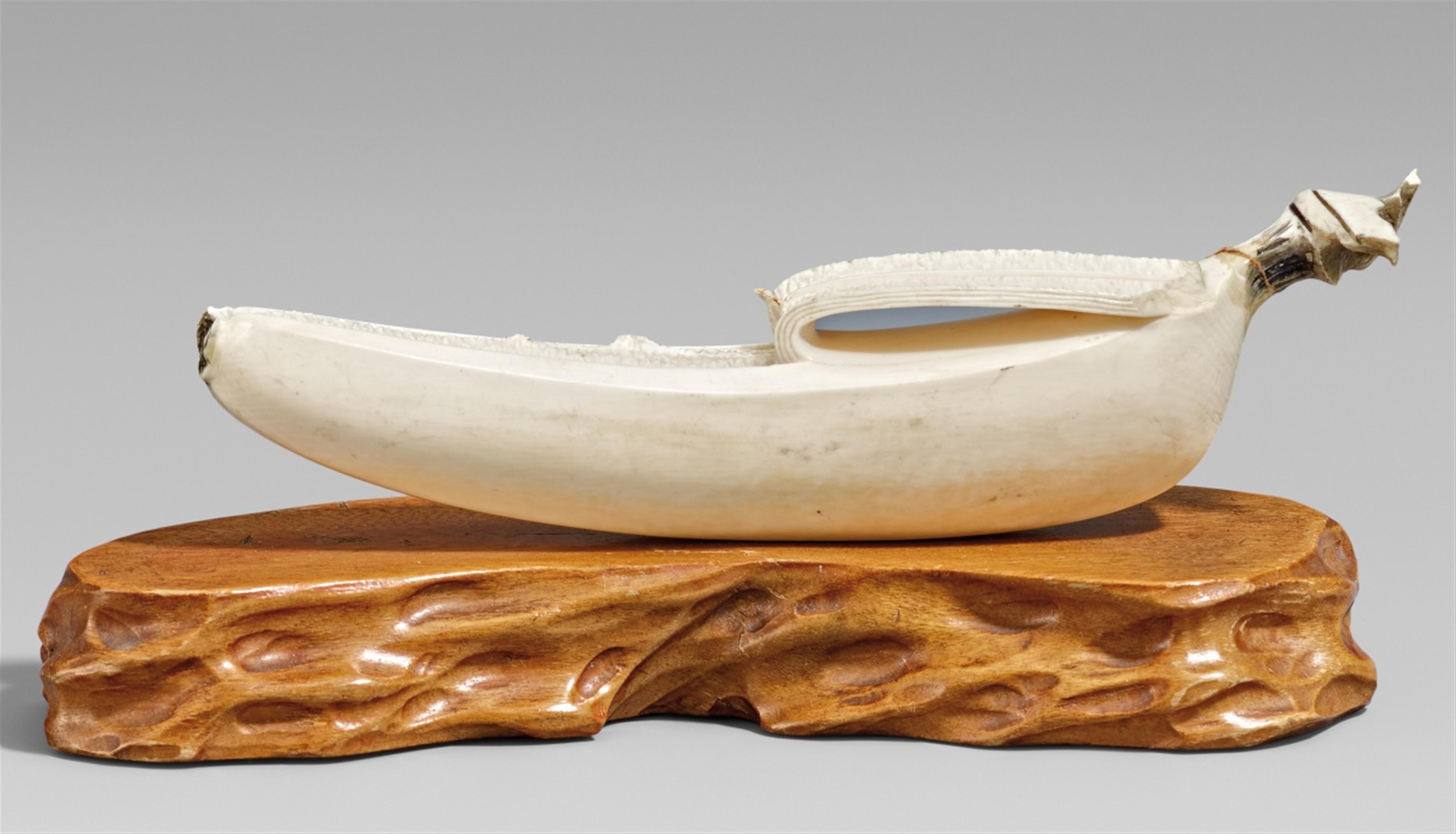 An ivory model of a banana. Around 1900 - image-1