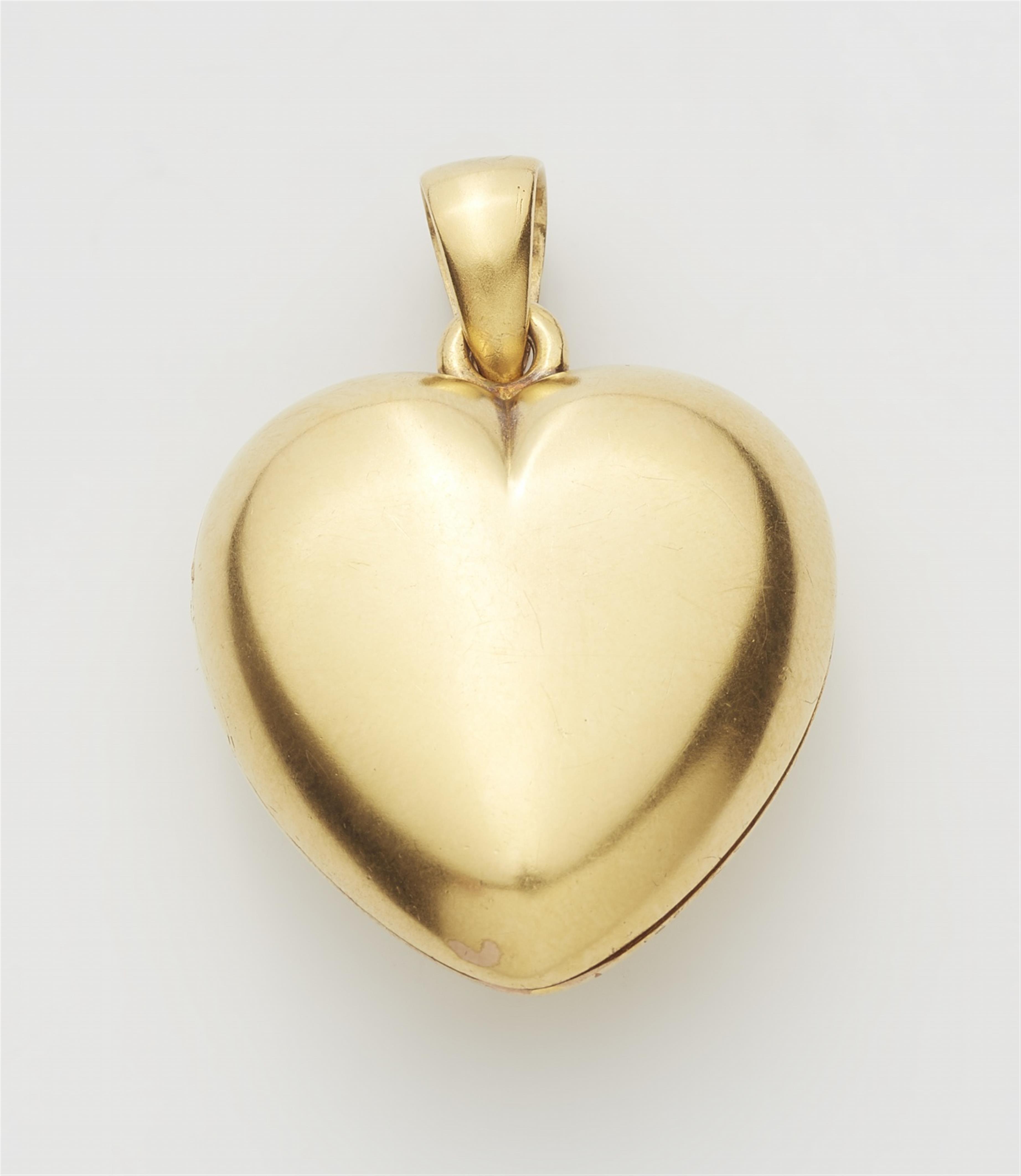 A 14k gold Belle Epoque heart pendant - image-2