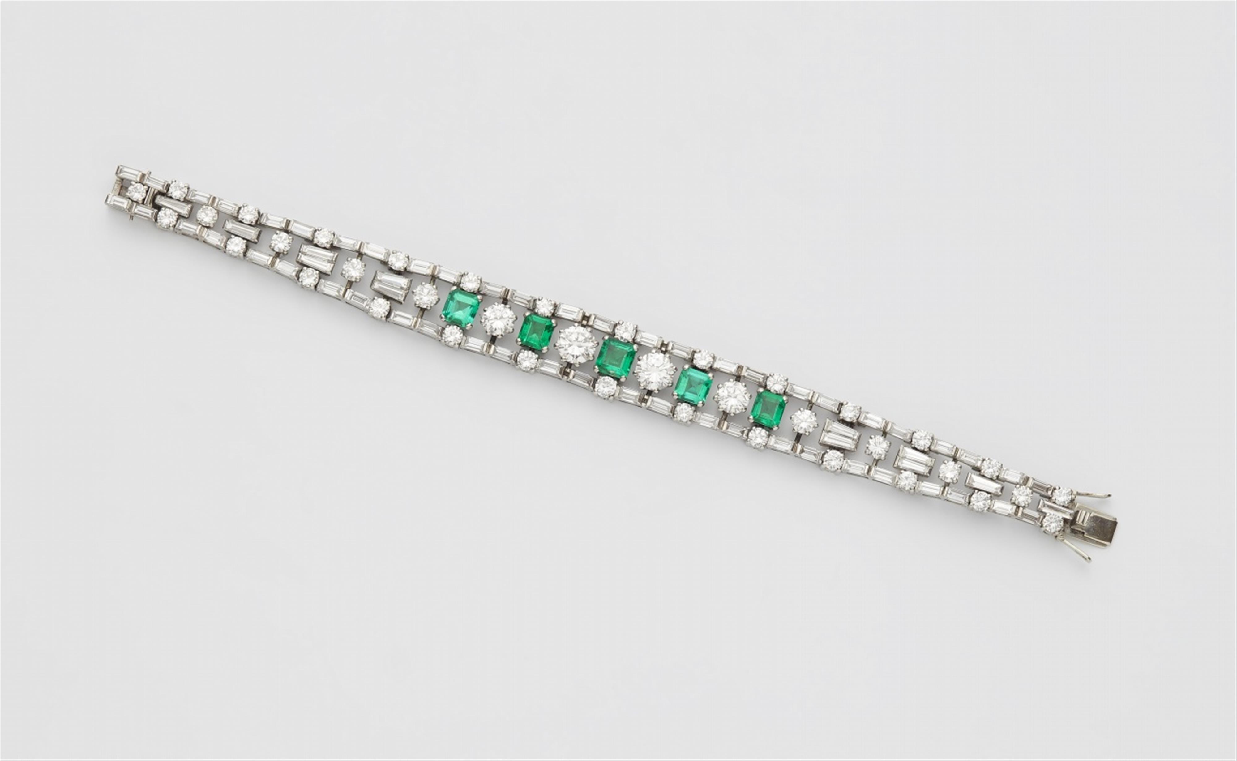 Armband mit Smaragden und Diamanten - image-1