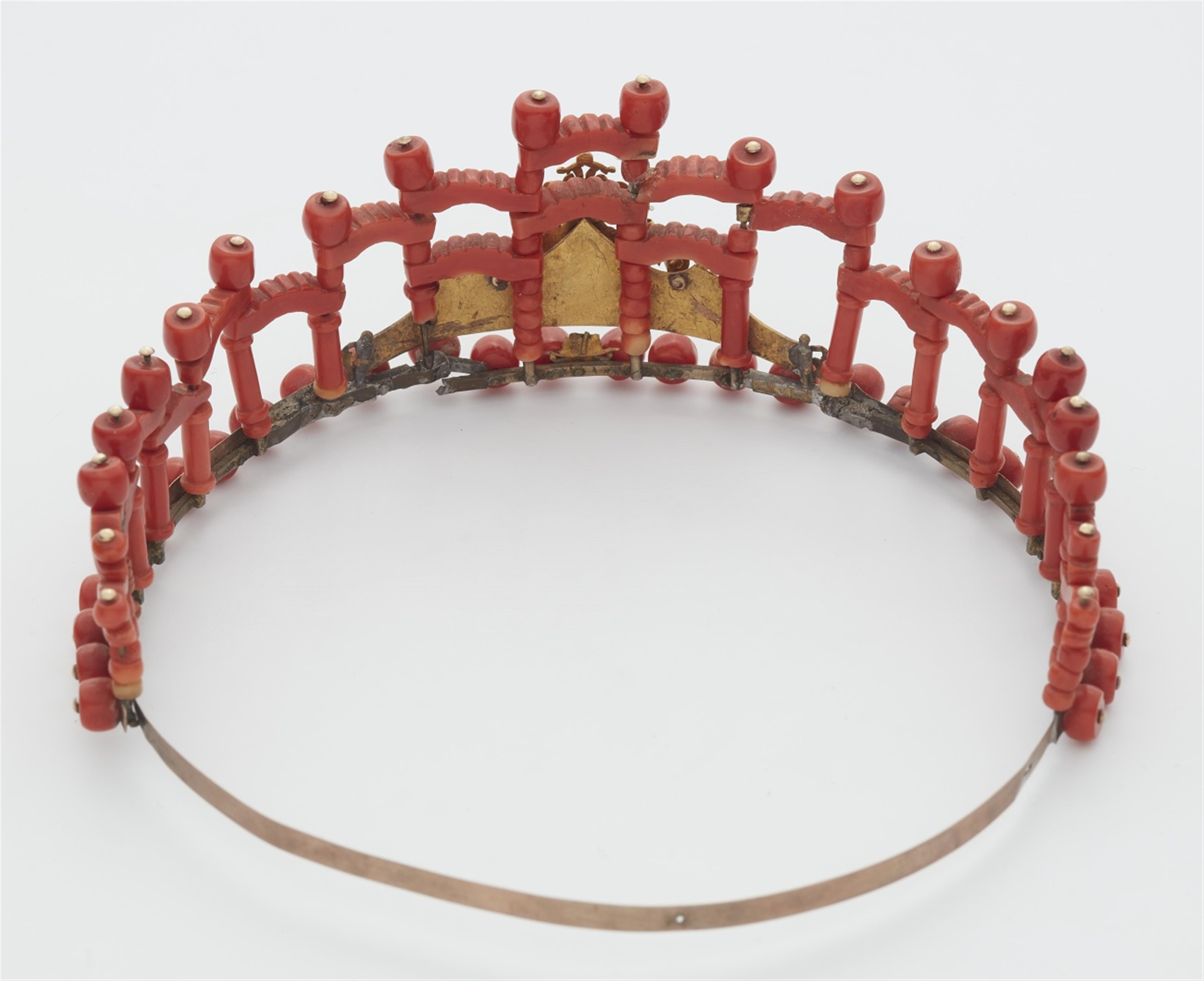 A museum quality coral tiara - image-2