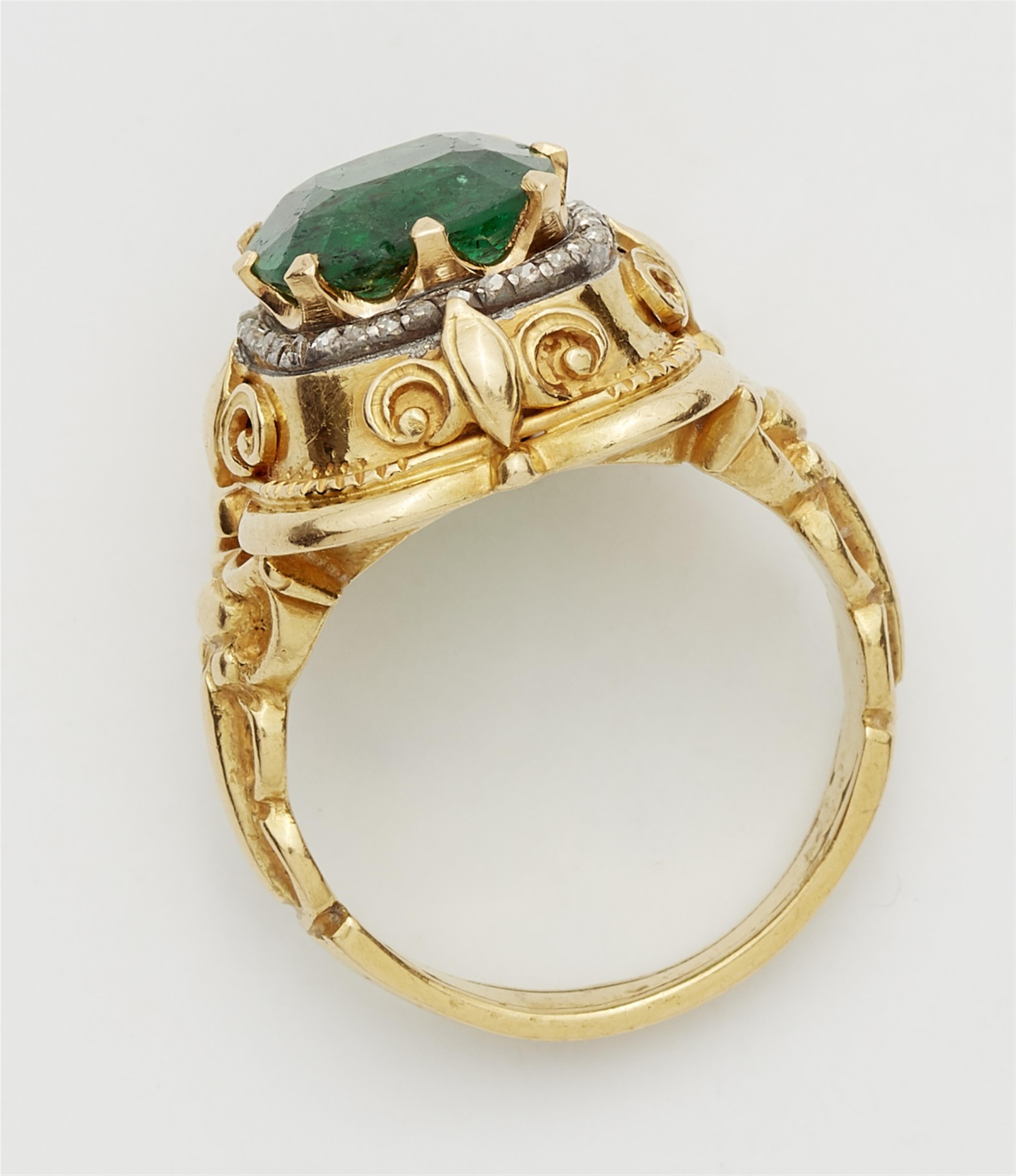 An 18k gold and emerald Historicist ring - image-2