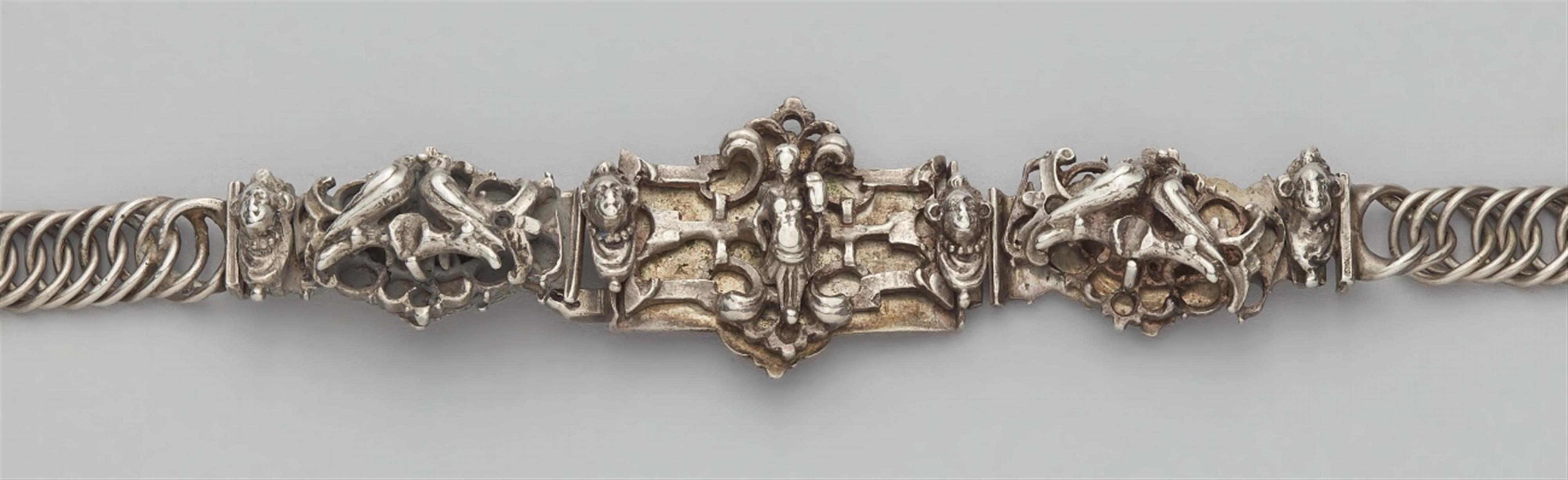 A Nuremberg silver bridal belt - image-3
