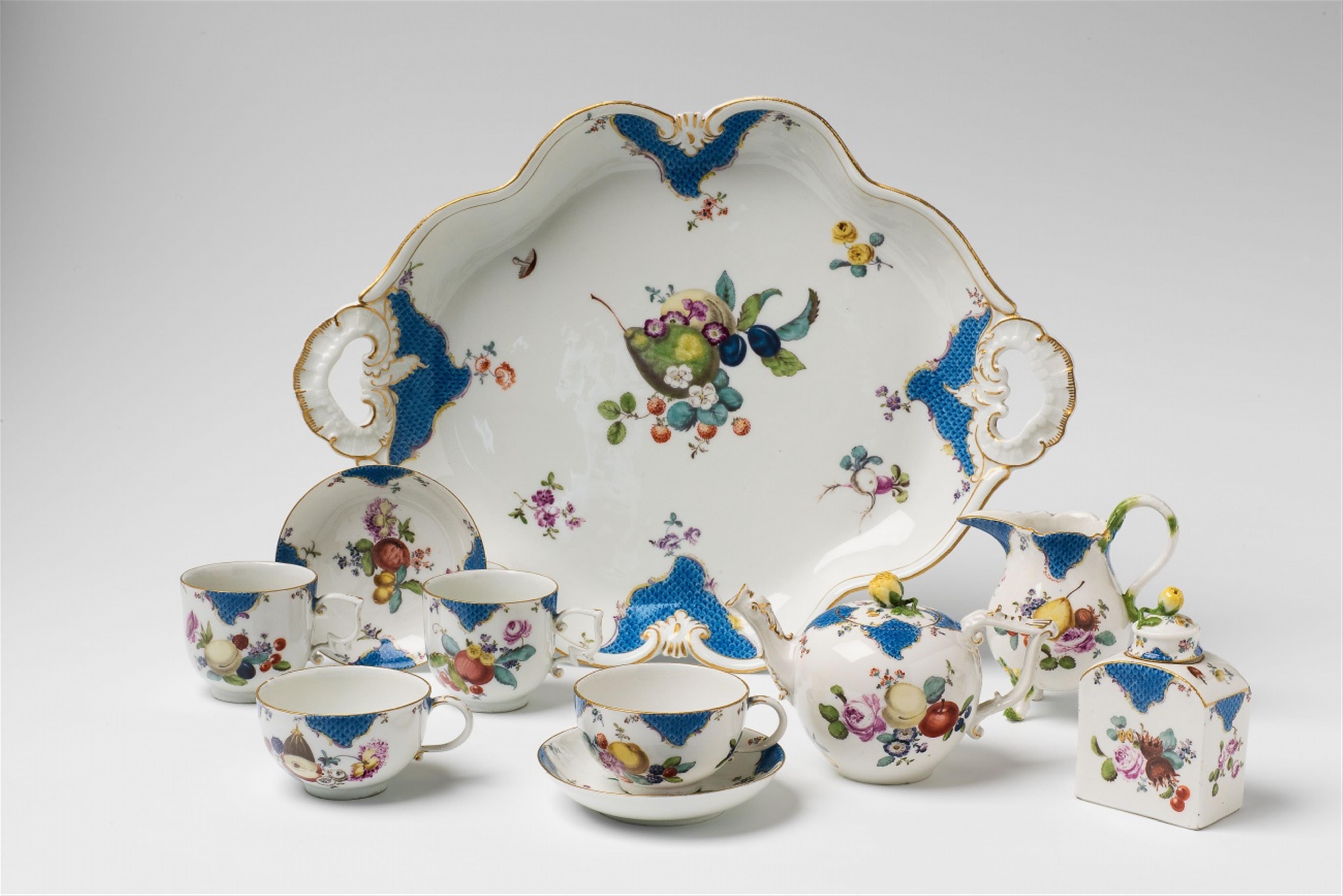 A Meissen porcelain tea service with mosaic borders and fruit - image-1
