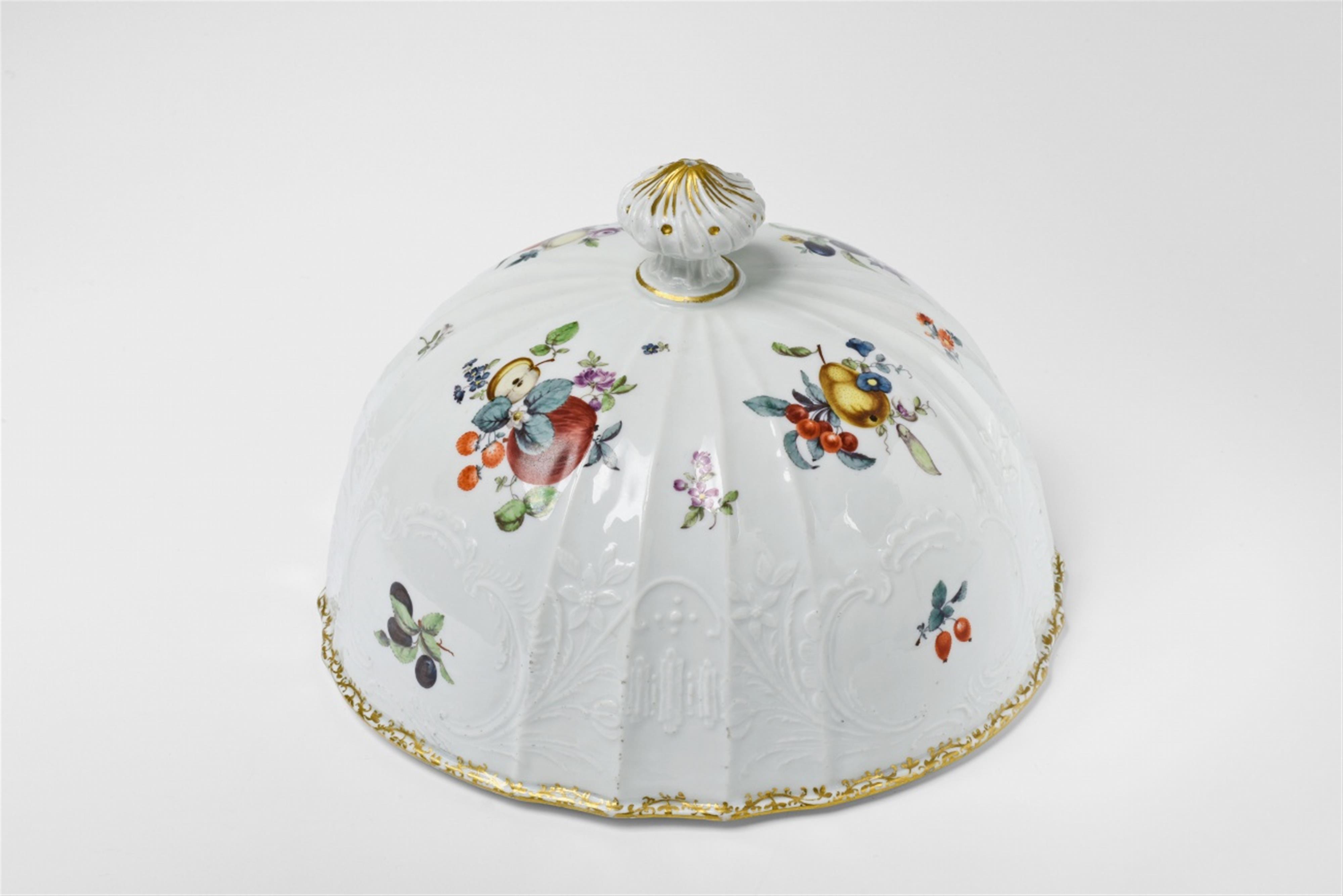 A Meissen porcelain cloche from a dinner service made for Frederick II - image-1