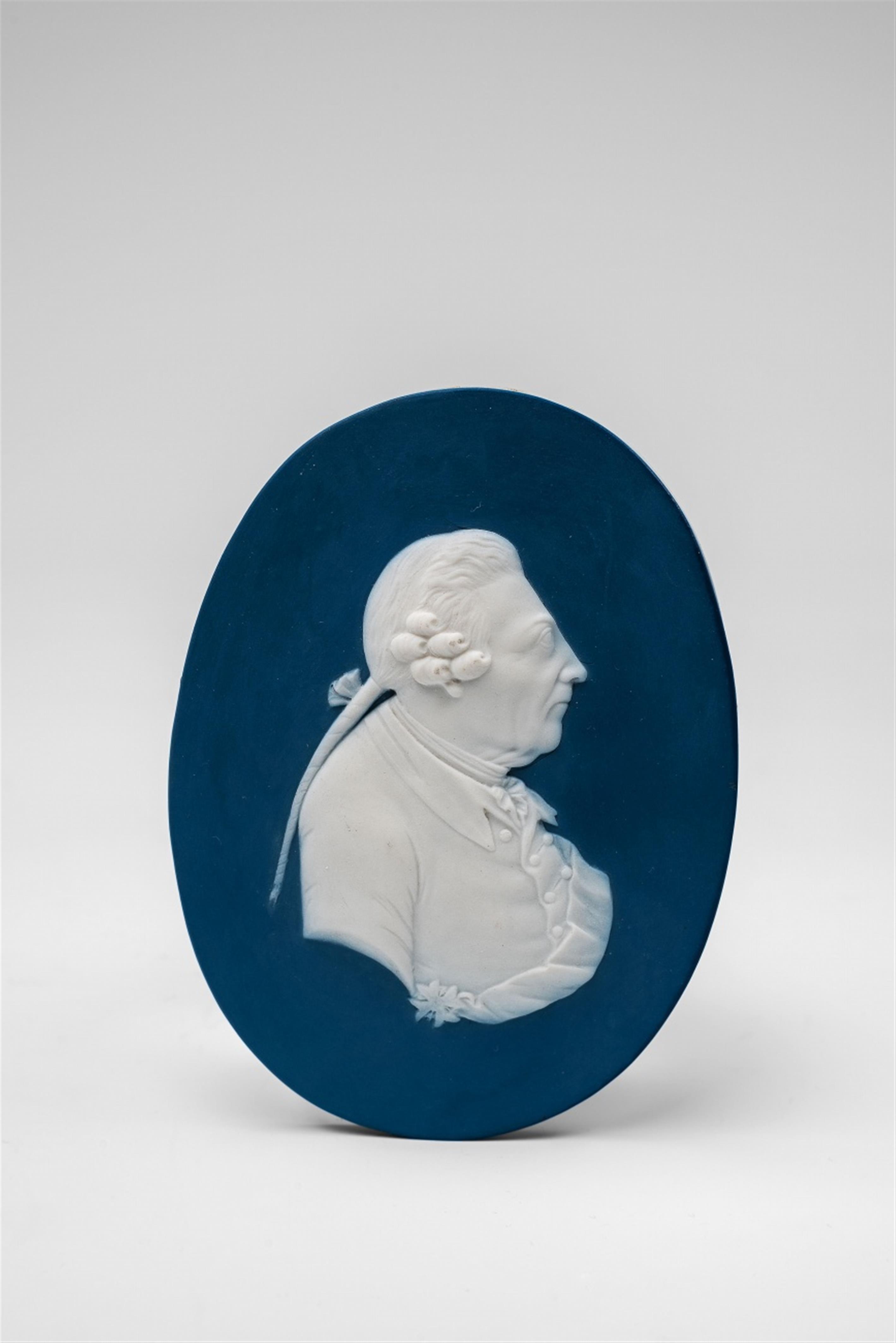 A Meissen porcelain plaque with a portrait of Friedrich II - image-1