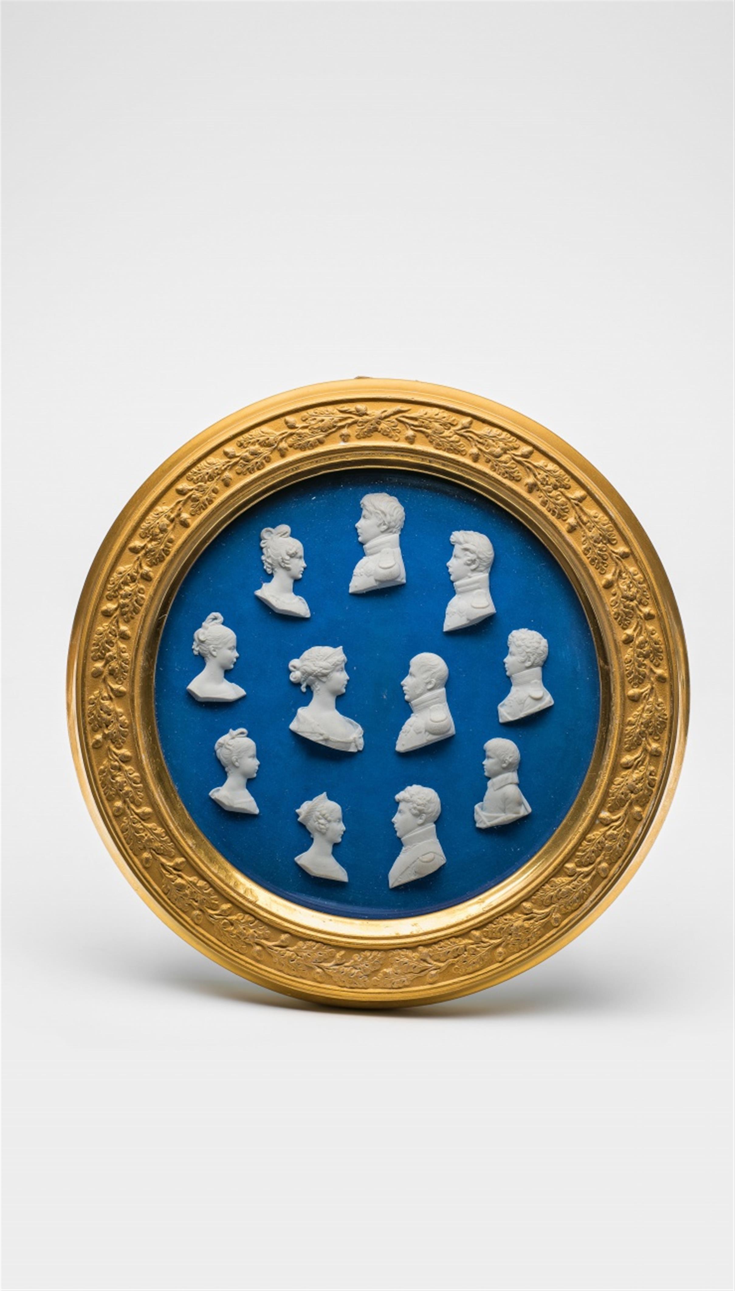 A Berlin KPM porcelain tondo with the royal family - image-1