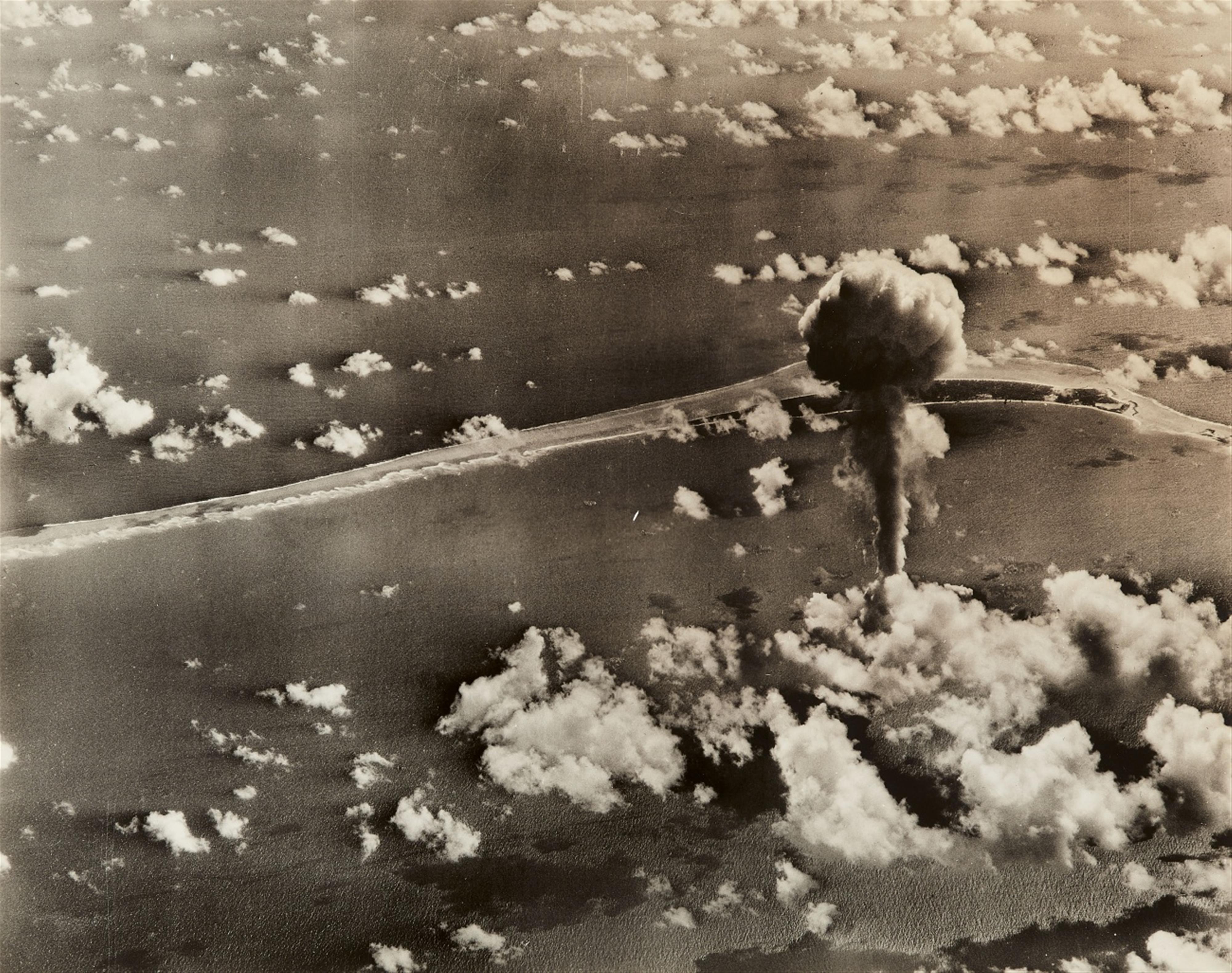 Joint Army Task Force One Photo - "Operation Crossroads" - Views of the Bikini Atoll nuclear Tests - image-7
