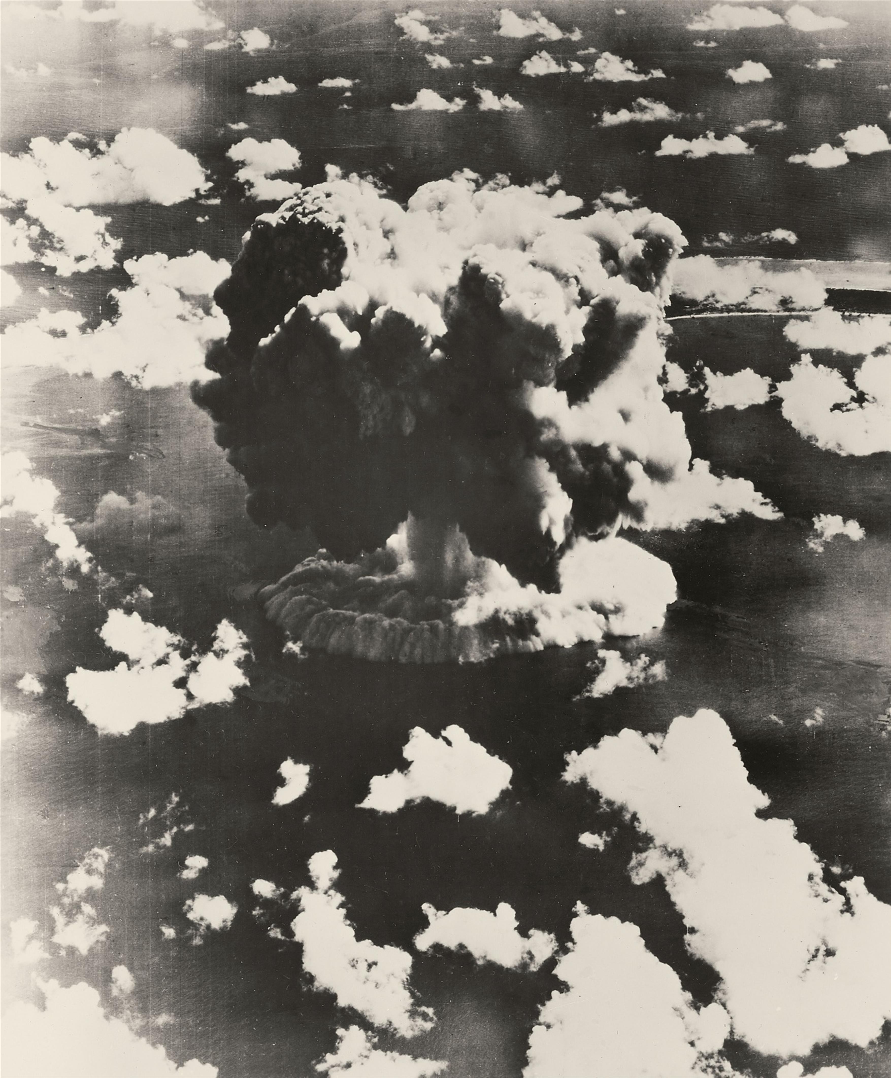 Joint Army Task Force One Photo - "Operation Crossroads" - Views of the Bikini Atoll nuclear Tests - image-13