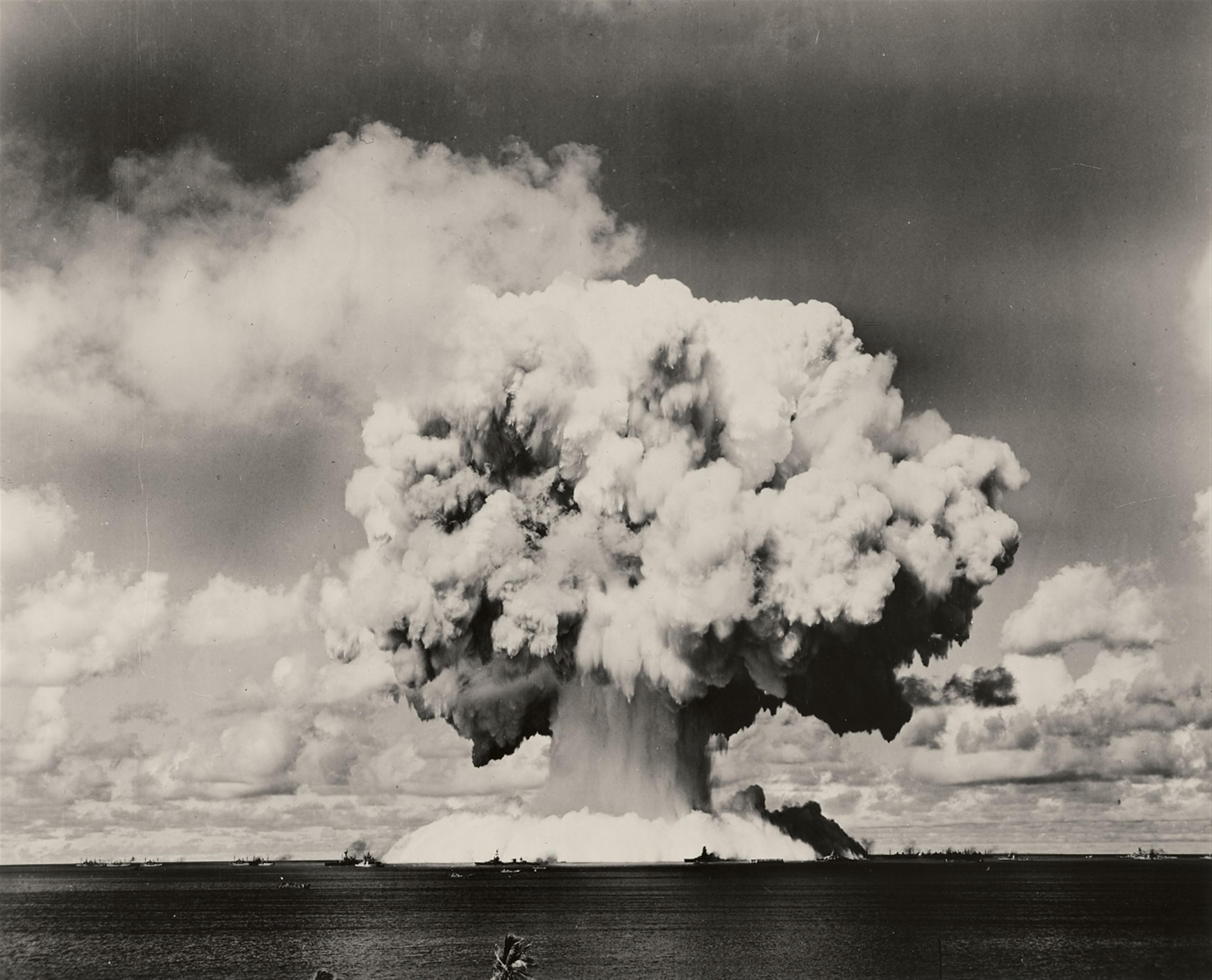 Joint Army Task Force One Photo - "Operation Crossroads" - Aufnahmen der Atombomben-Tests auf dem Bikini-Atoll - image-18